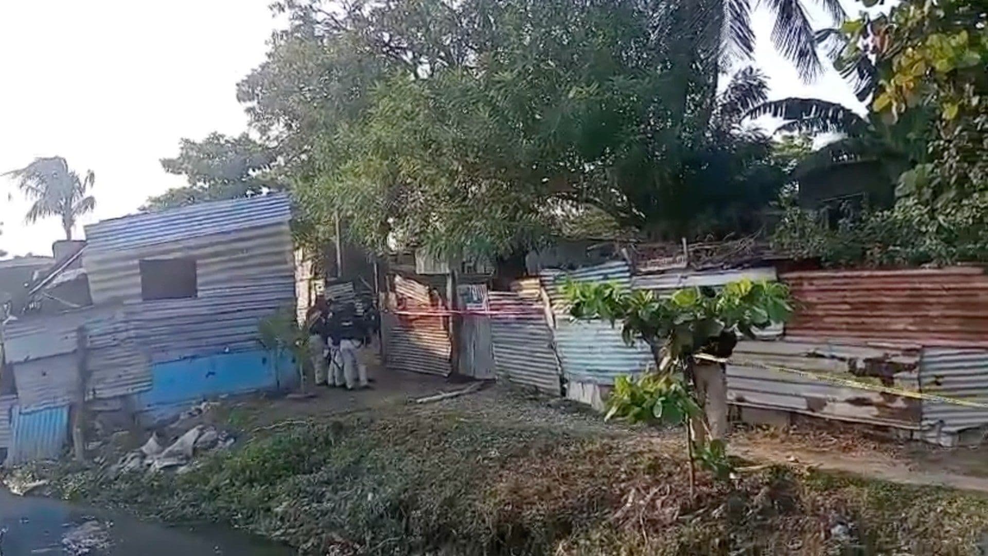 Hallan restos humanos en inmueble que operaba como taller de motocicletas en Coatzacoalcos
