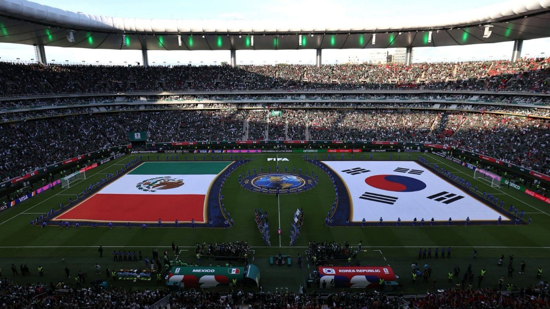 DEFENSA participa en show aéreo en el partido México vs Corea del Sur
