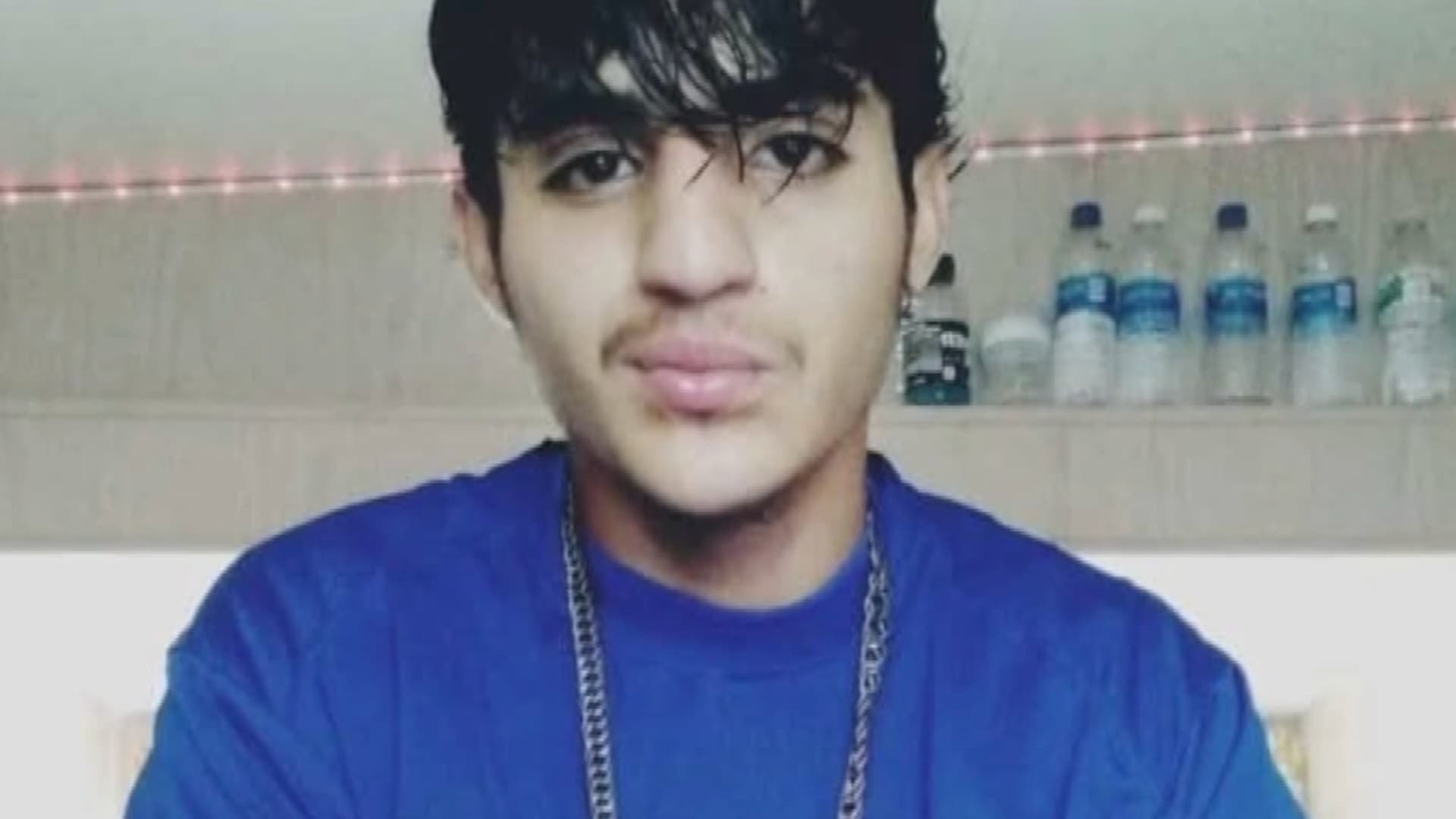 Emmanuel Salió por Comida en Fresnillo y Desapareció; su Hermana lo Busca