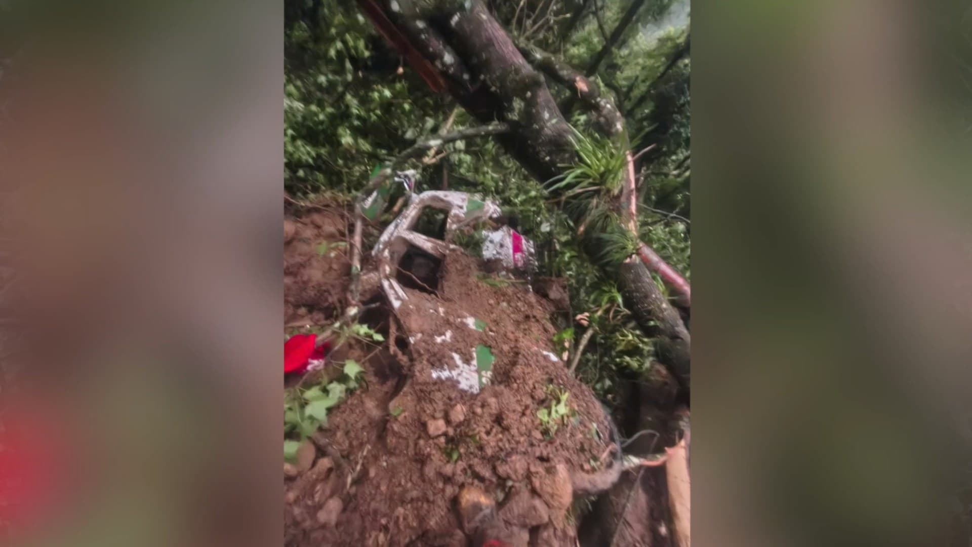 Lluvias causan deslave de tierra en Xico Viejo