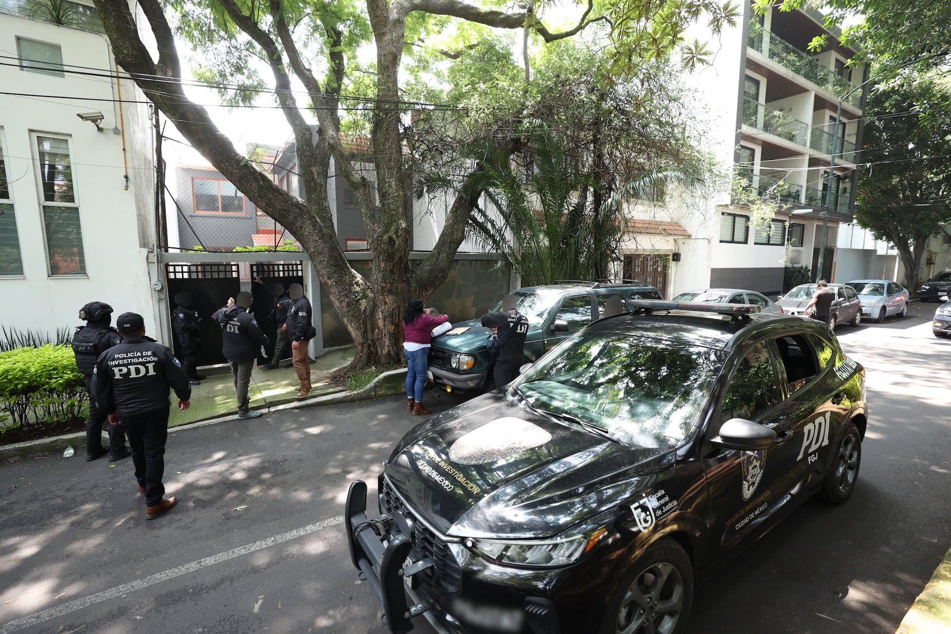 Recuperan casa de Jorge González Camarena