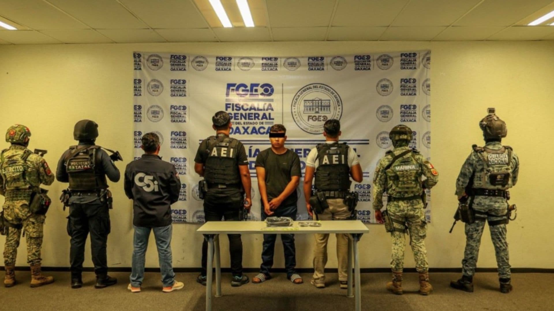 Detiene a "El 07" Presunto Autor Material de Asesinato del Expresidente Municipal de San Juan Cacahuatepec