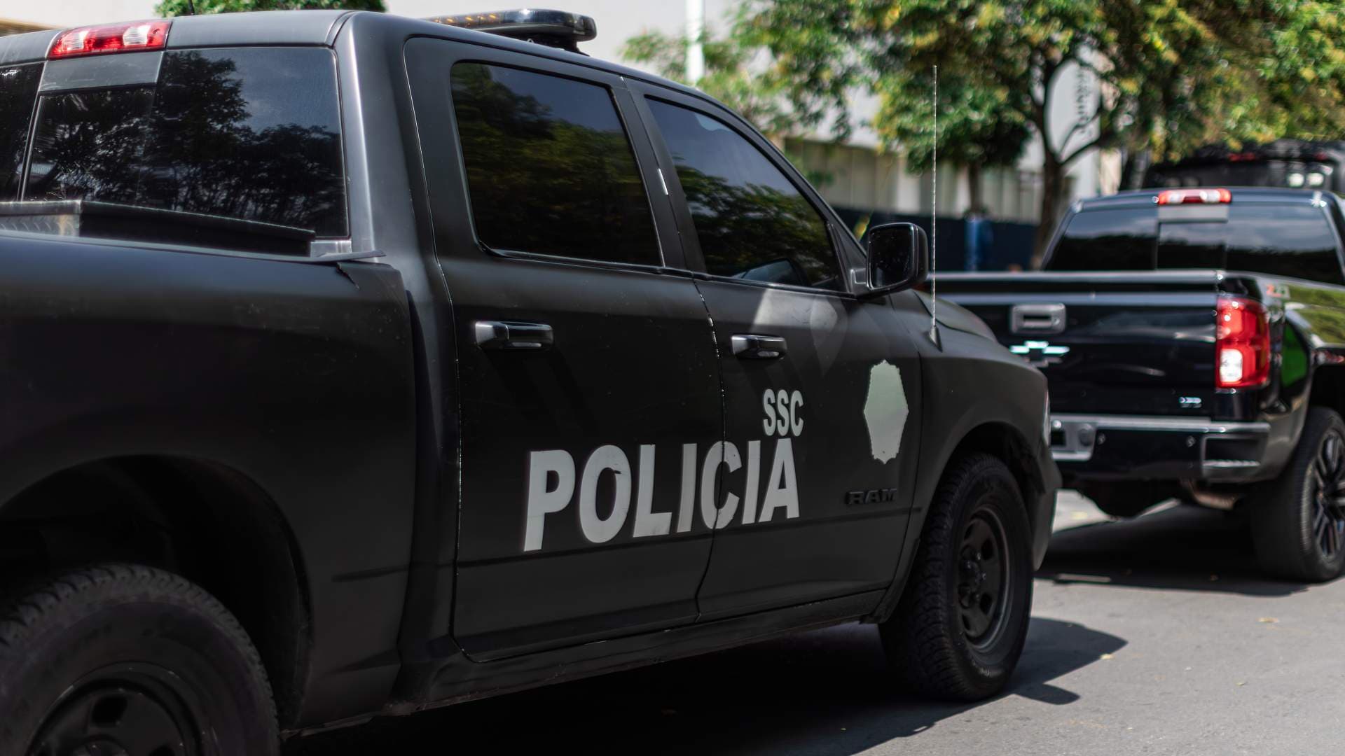 Detienen a Hombre que Arrastraba a su Amigo Envuelto en Bolsa de Plástico en Lindavista