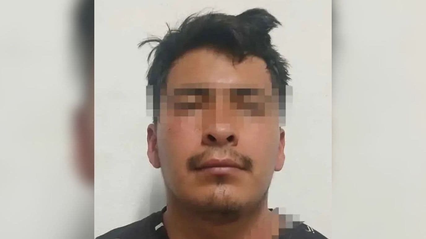 Detenido tras robo de celulares en tienda departamental en la capital poblana.