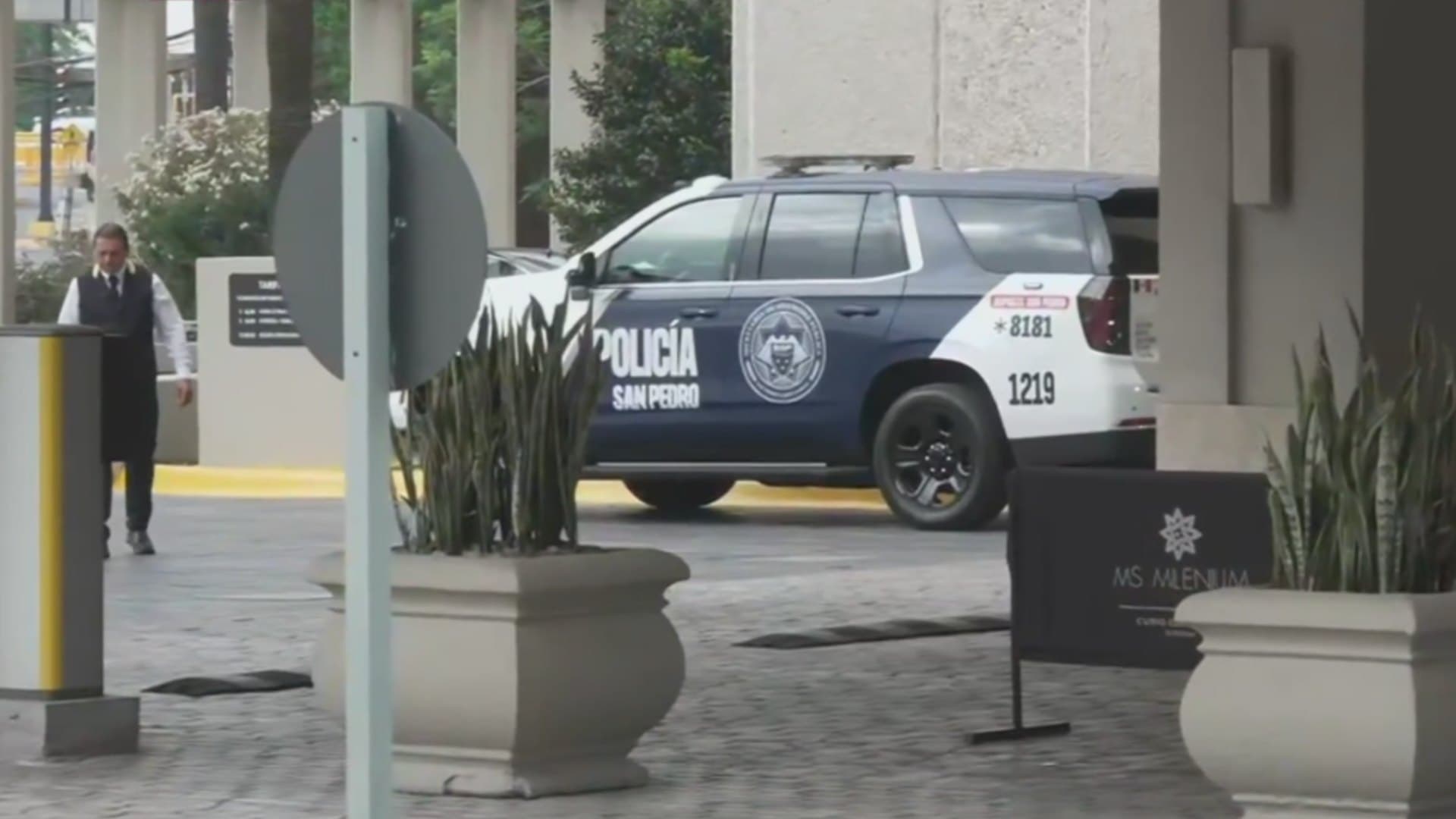 Policía de San Pedro en hotel