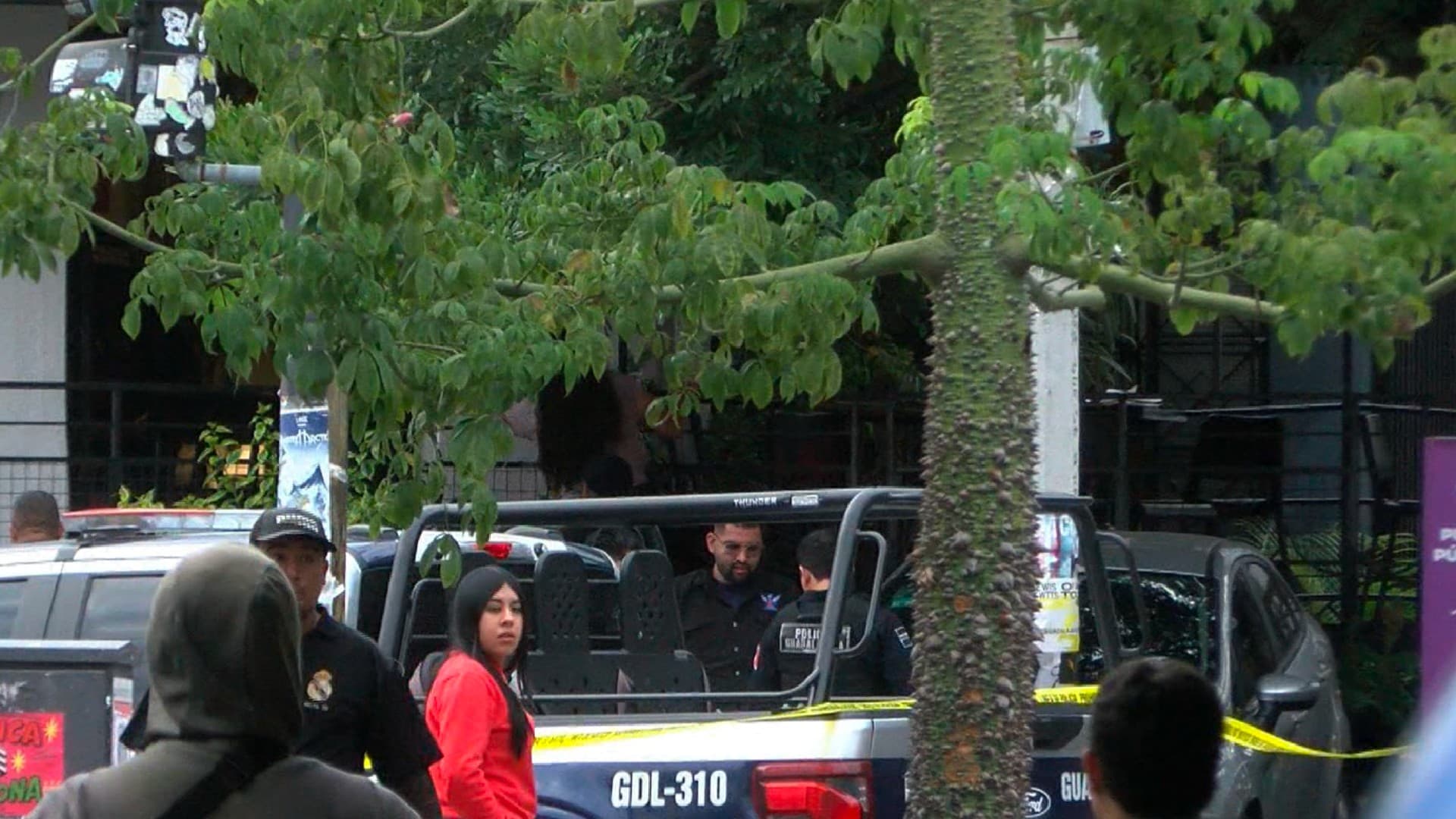 Policía