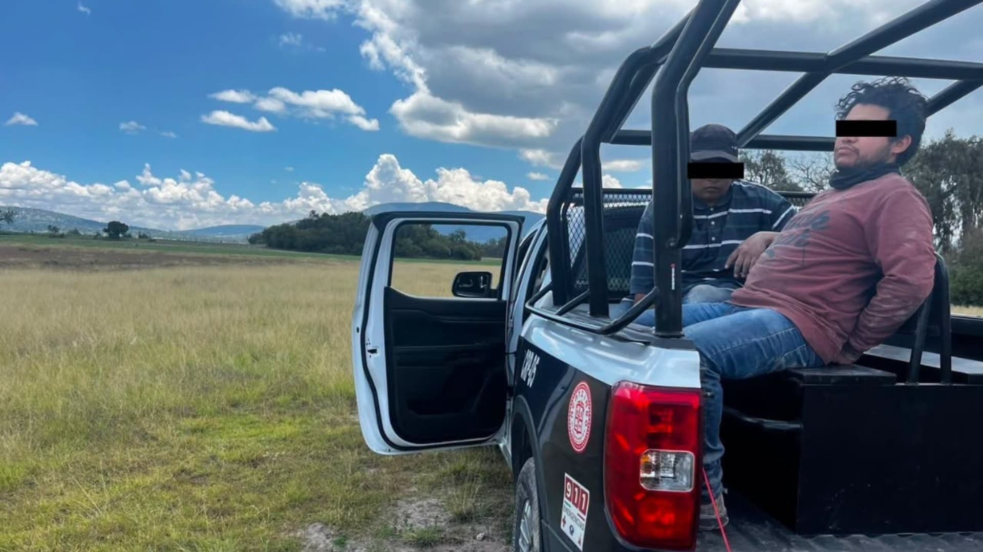 Detenidos por excavaciones clandestinas en zona arqueológica de Acatzingo.