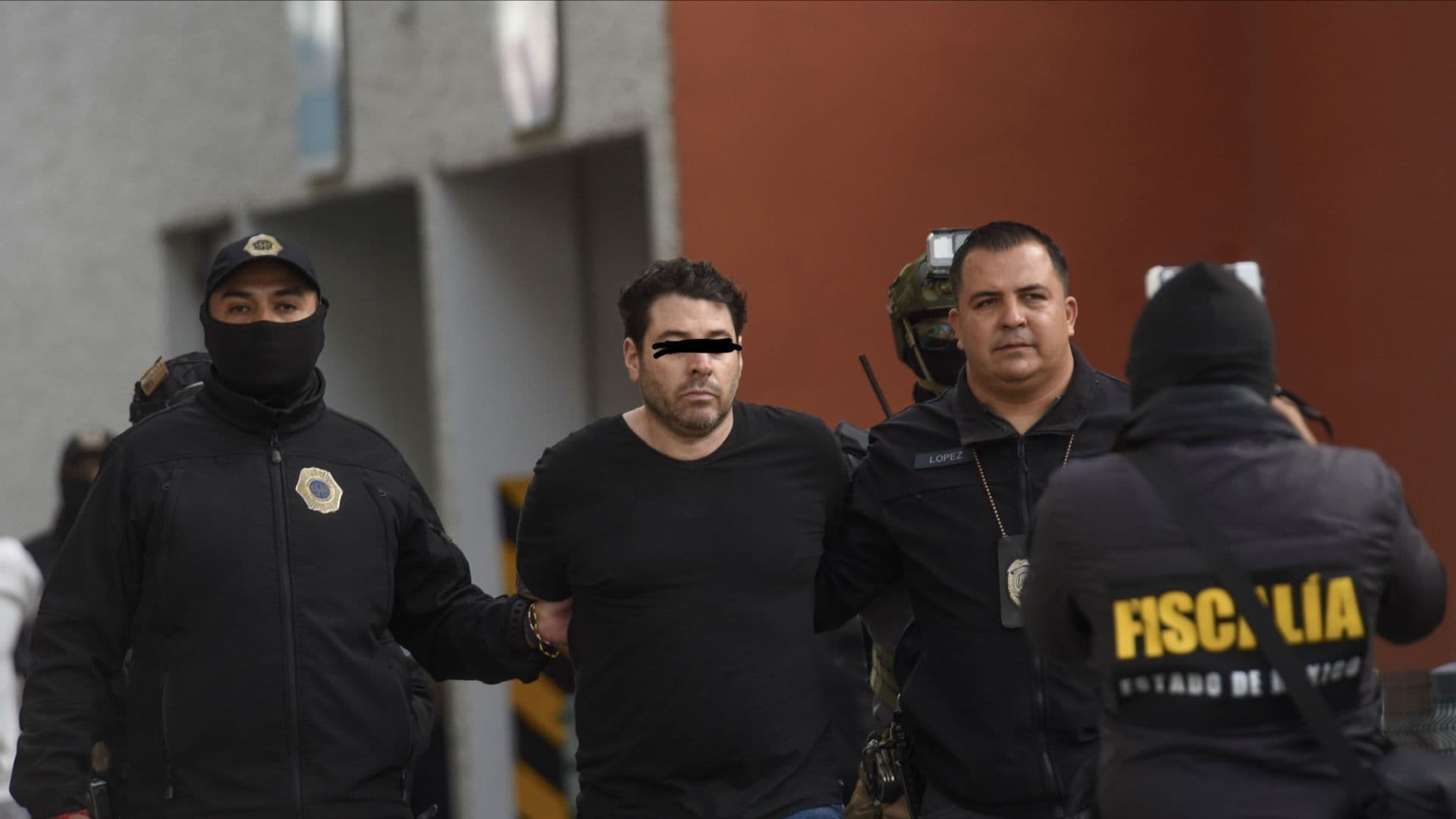 Traslado de Diego 'N', presunto homicida de Jonathan Meléndez, al penal de Barrientos