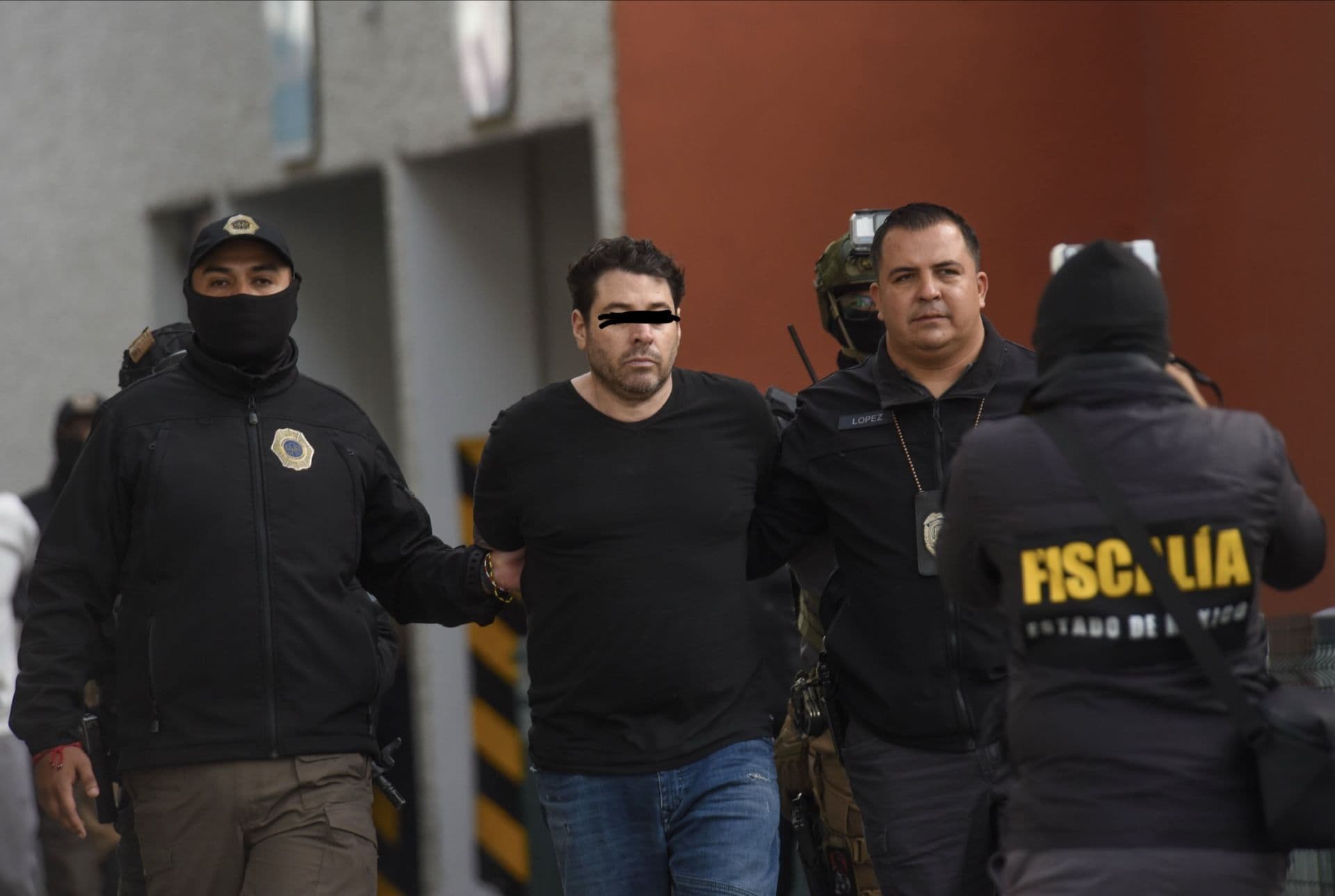 Traslado de Diego 'N', presunto homicida de Jonathan Meléndez, al penal de Barrientos