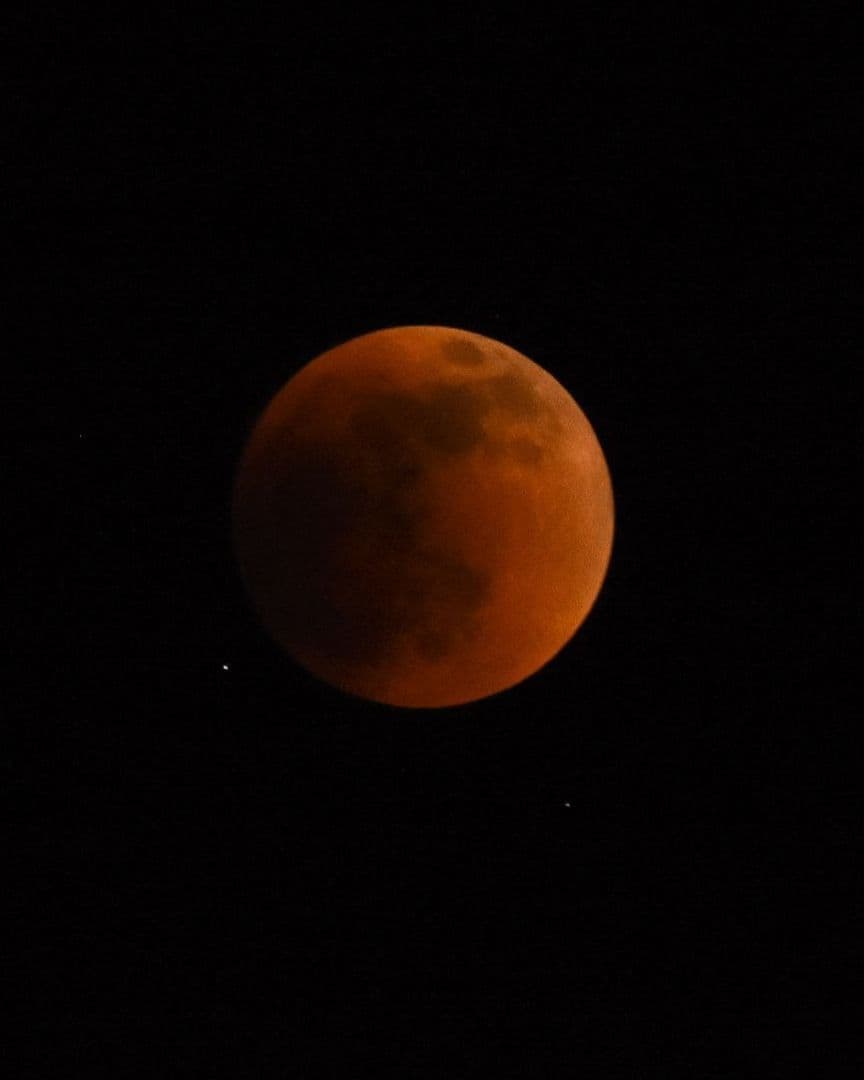 Eclipse lunar