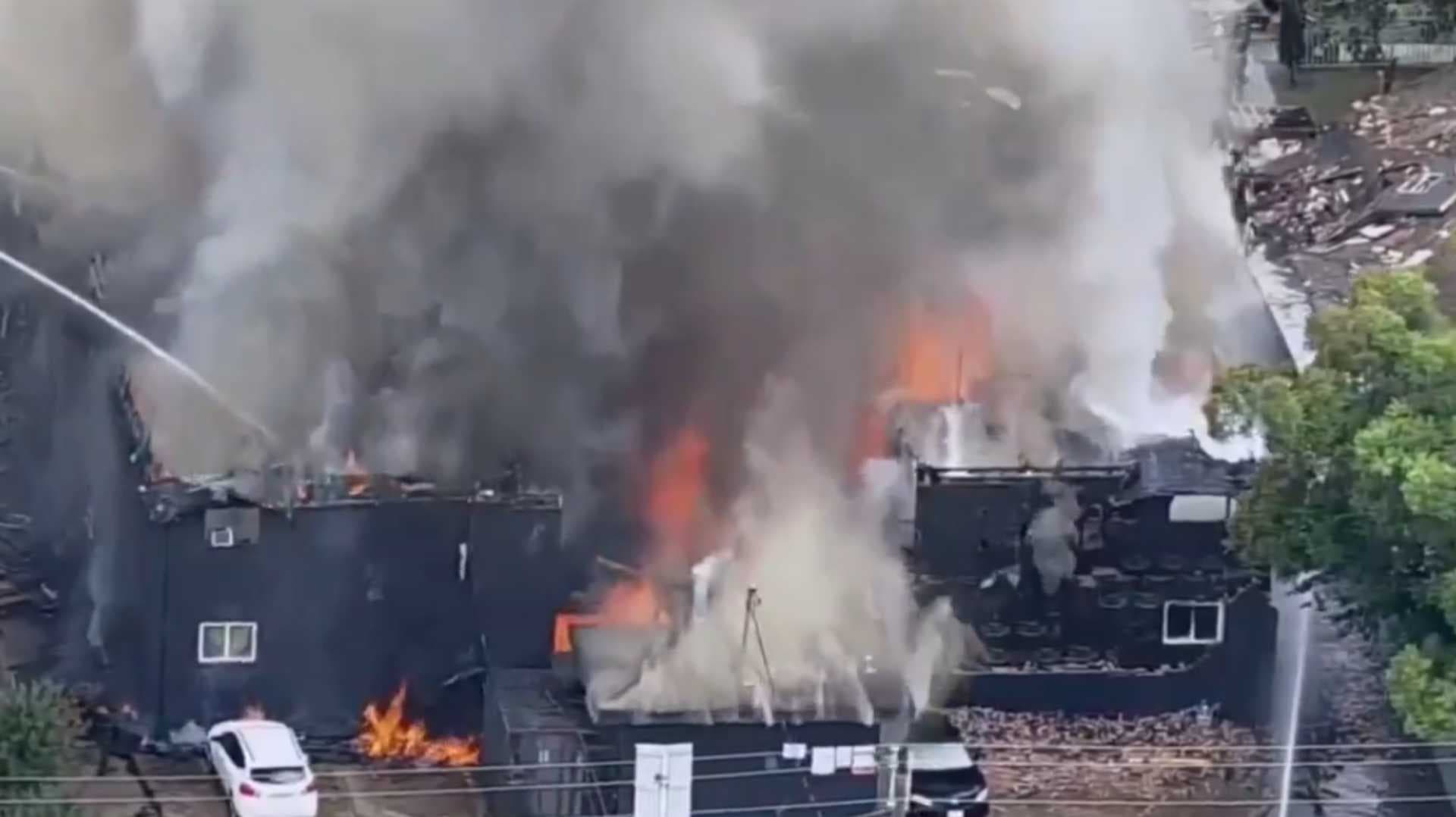Estalla edificio en Dallas