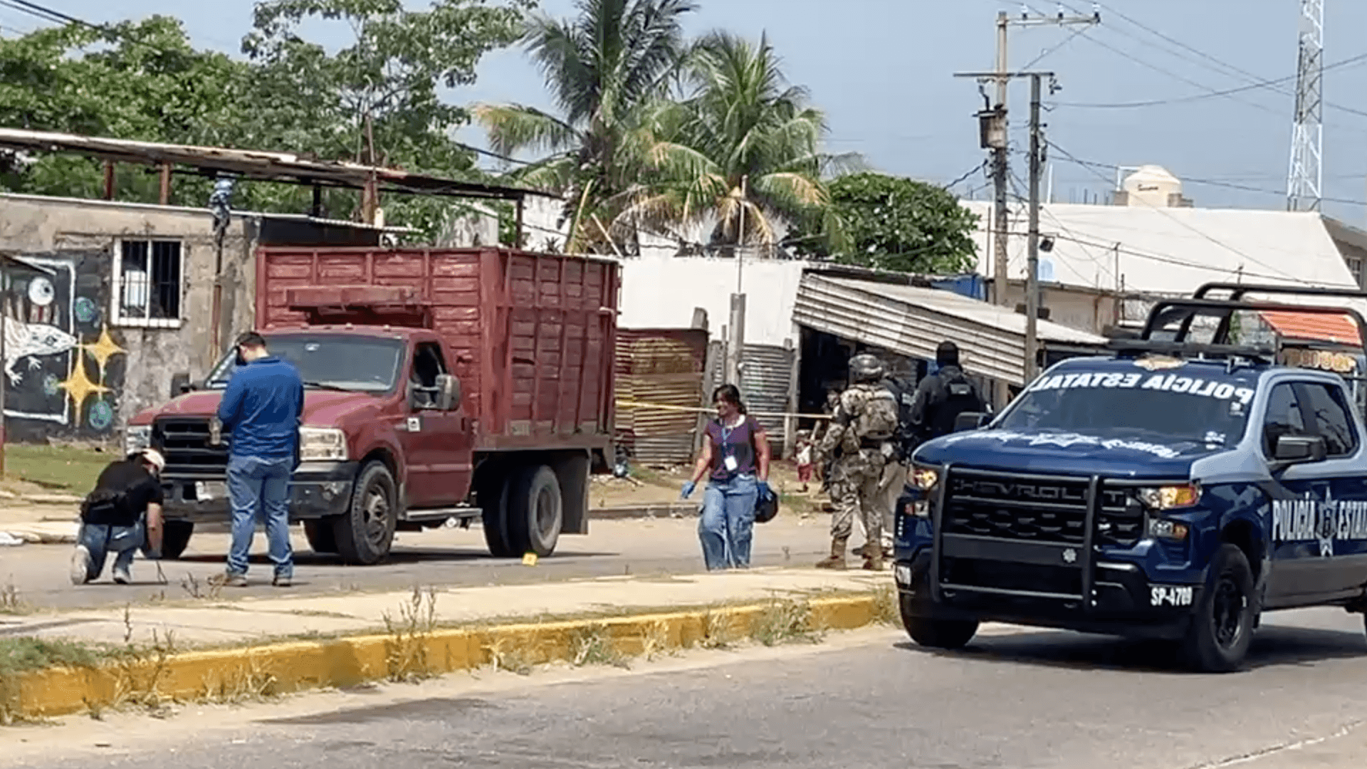 Hombre es Asesinado Dentro de Camioneta en Coatzacoalcos; Responsables se Dieron a la Fuga