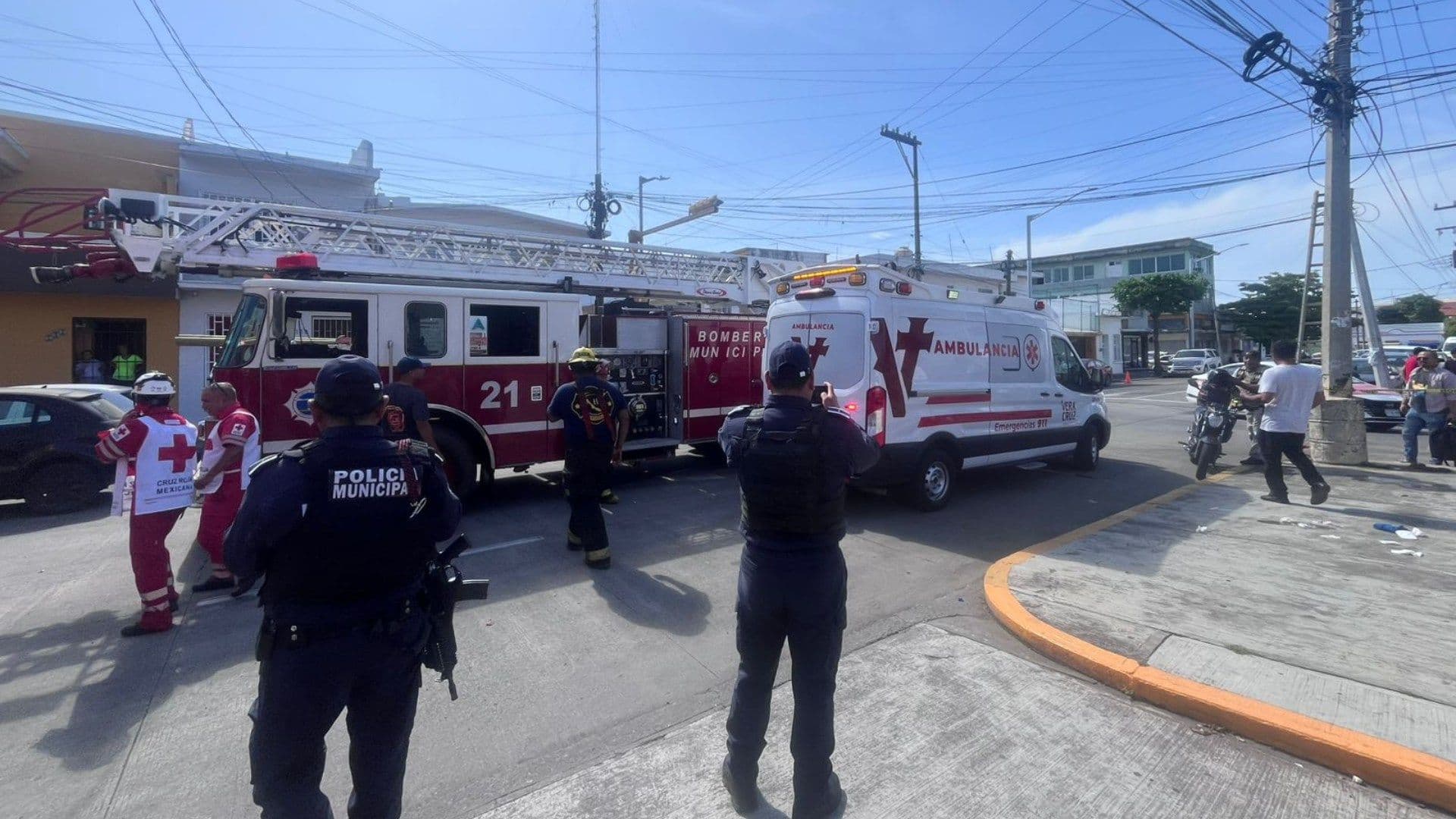 Hombre electrocutado en Veracruz