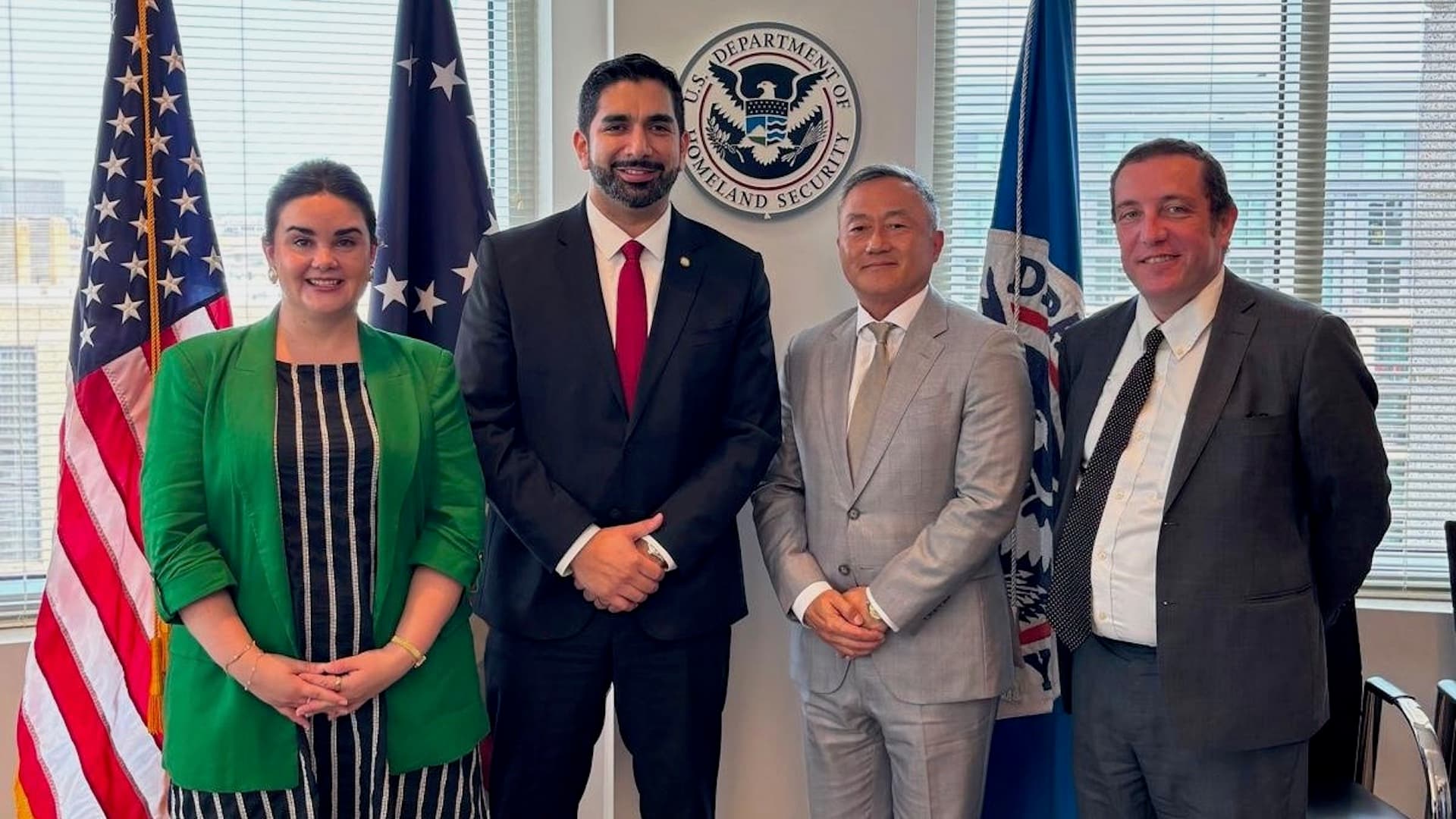 Embajada de México en Estados Unidos se reúne con ICE
