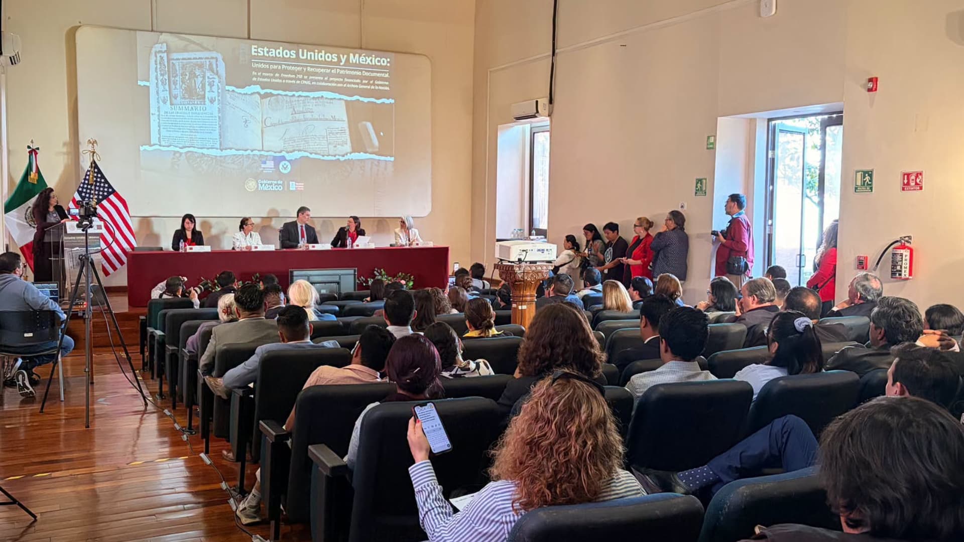 Presentación de la plataforma de búsqueda de documentos históricos robados