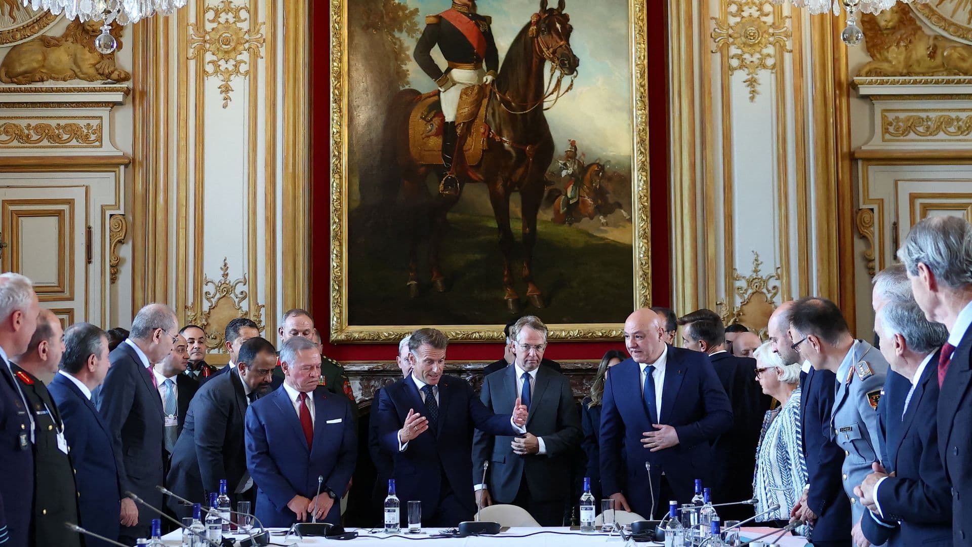 Emmanuel Macron, presidente de Francia, se reúne con líderes de Líbano y Jordania