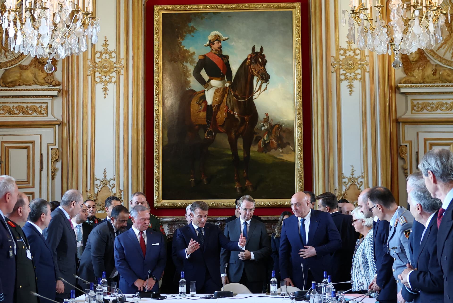 Emmanuel Macron, presidente de Francia, se reúne con líderes de Líbano y Jordania