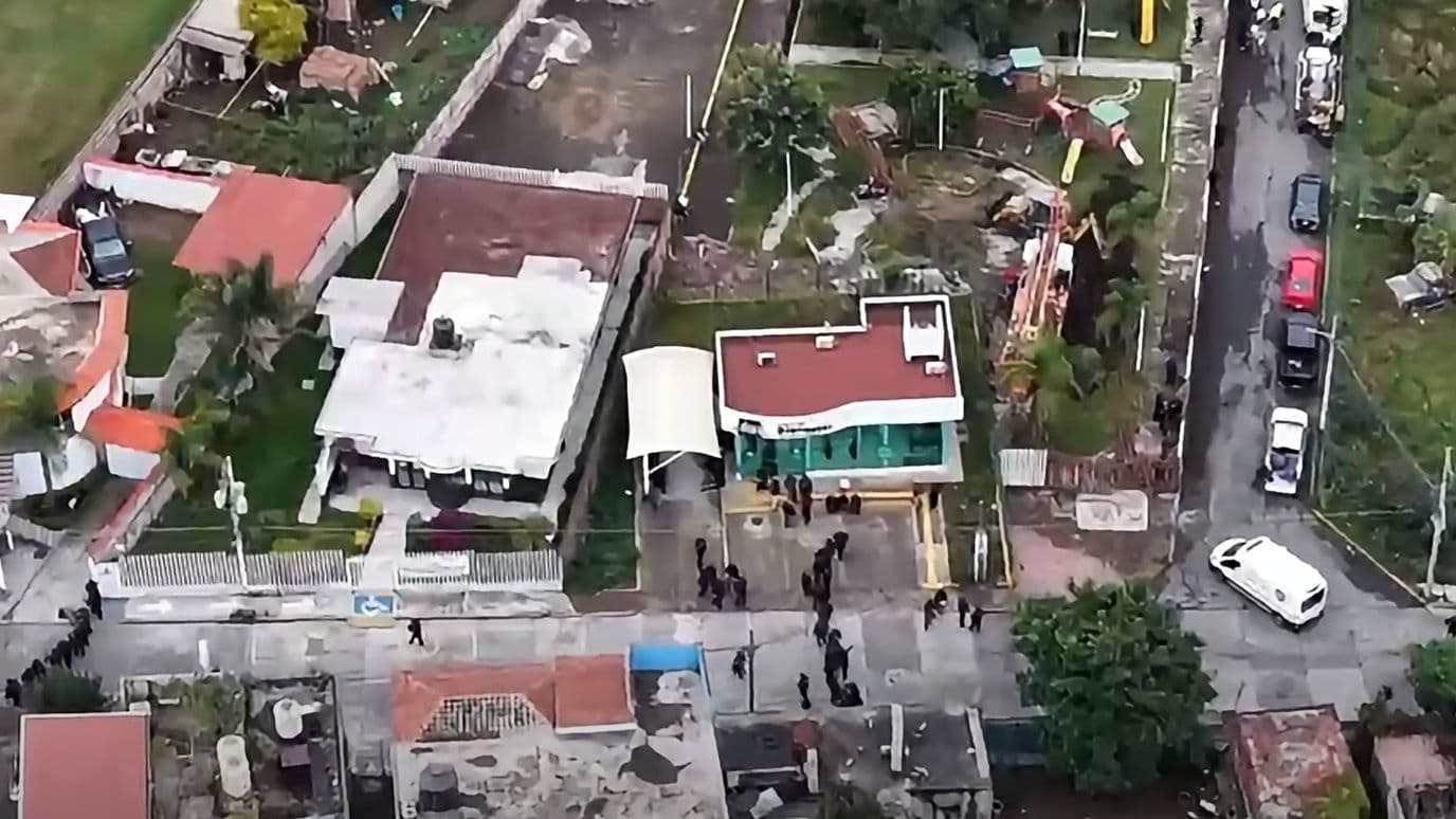 Enfrentamiento Riña Policías Vecinos Pozo Agua Unidad Deportiva Pavigi San Miguel Xoxtla Puebla