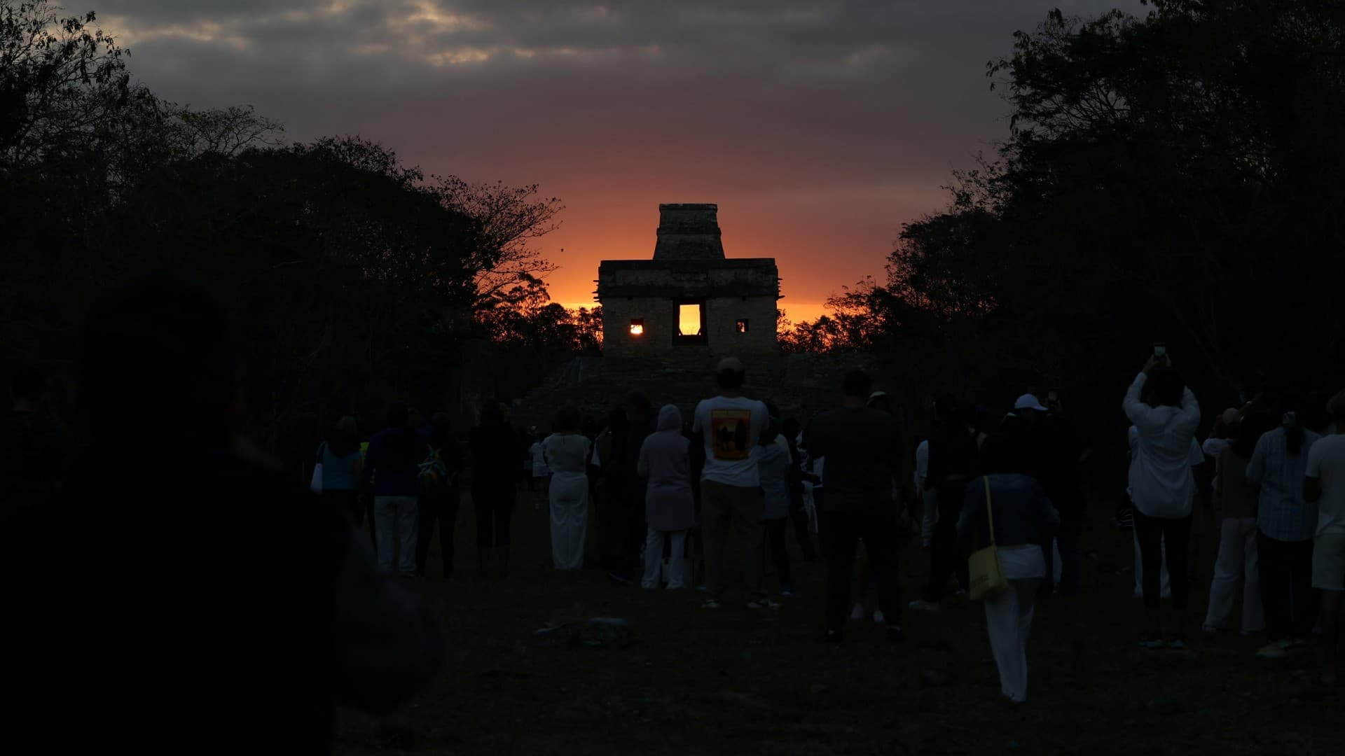 Equinoccio de otoño en ruinas mayas