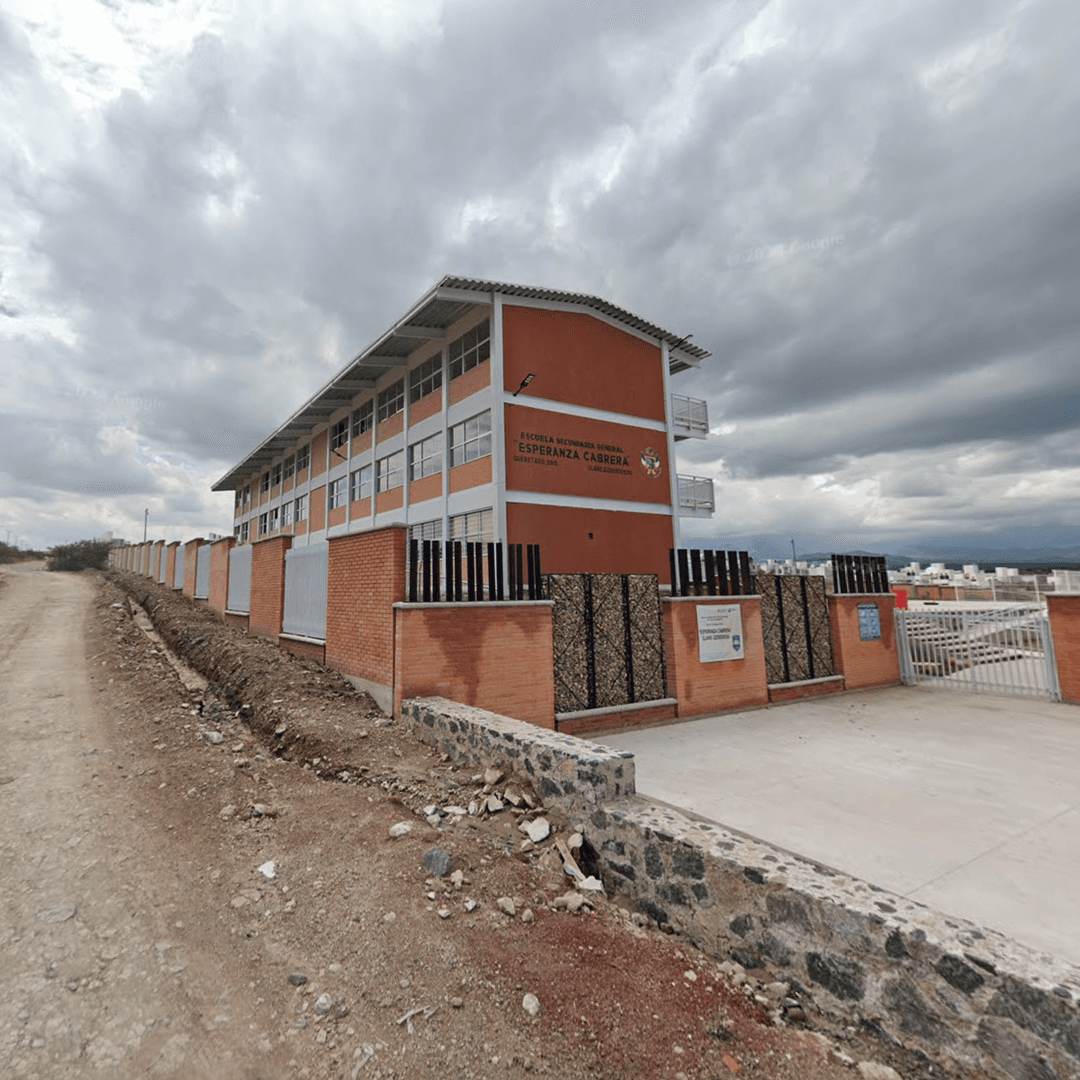Estudiante Ataca con Arma Blanca a Cuatro Personas al Interior de Secundaria en Querétaro