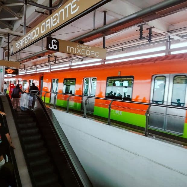 Estación Mixcoac del Metro de la Ciudad de México.