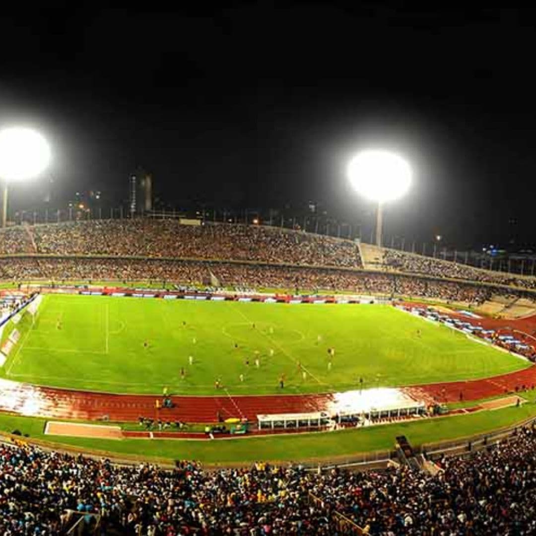 Hombre Golpea a Trabajador Durante Riña en Partido Pumas vs América Femenil