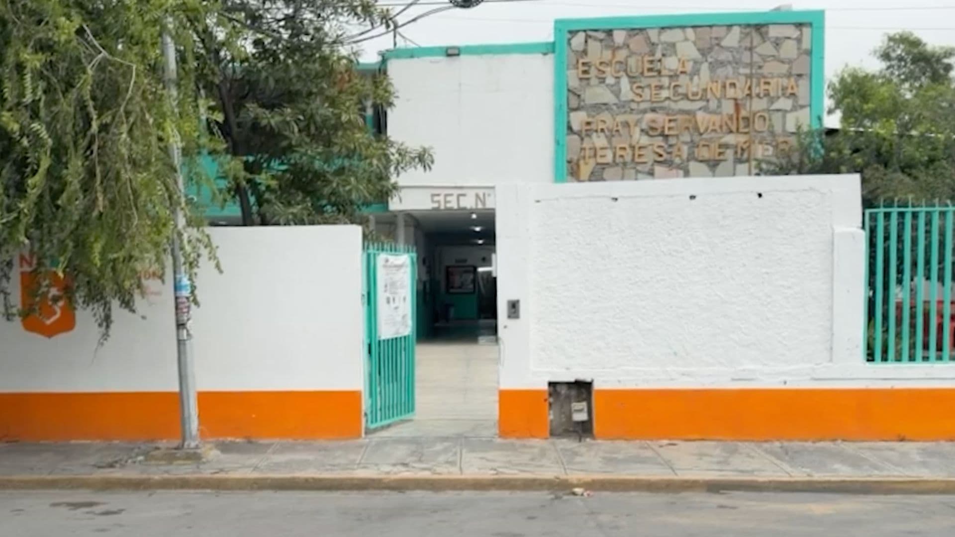 Secundaria de Monterrey donde se intoxicaron estudiantes con cristal