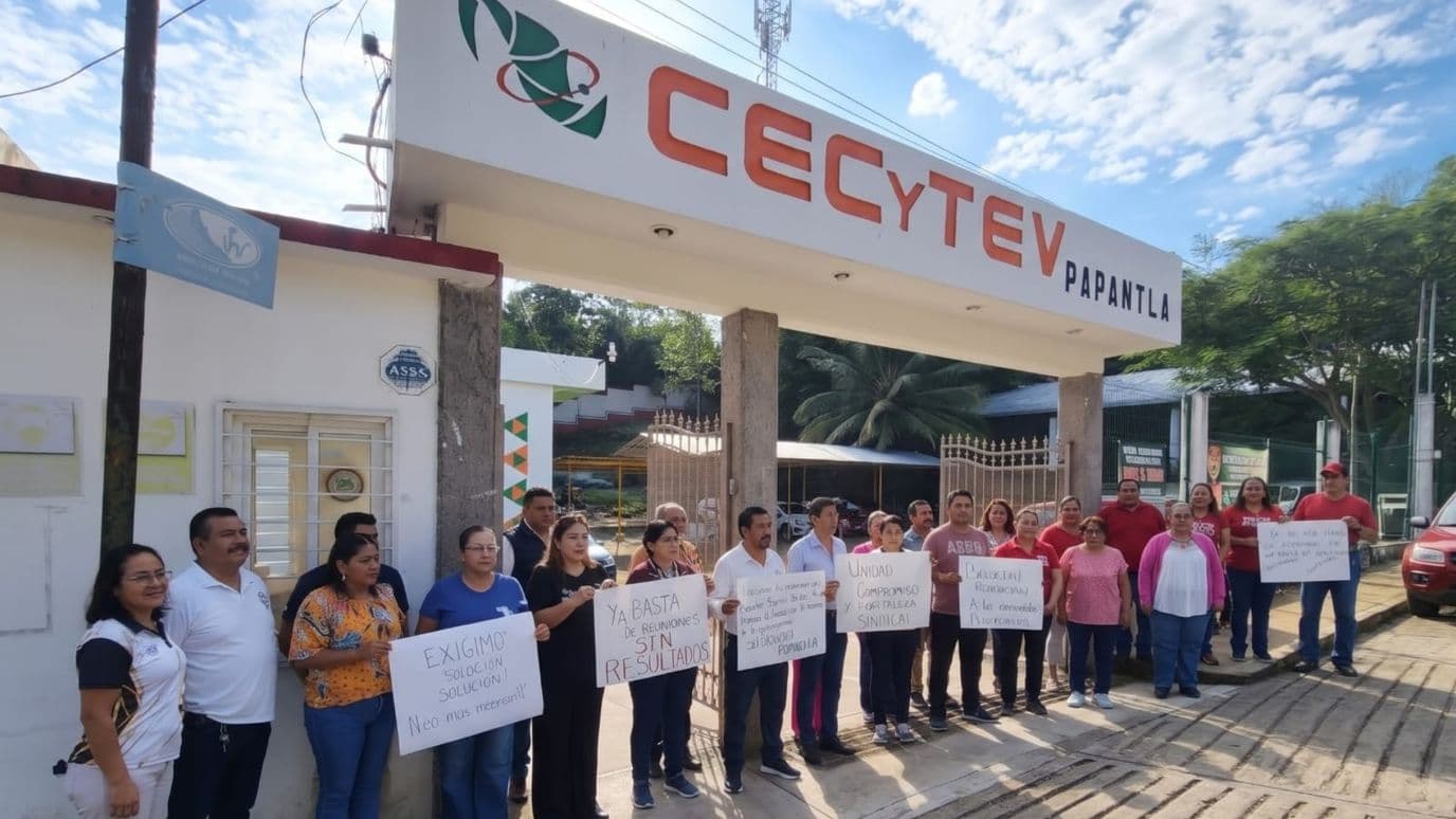 Paro Sindical Deja Sin Clases a Más de 800 Estudiantes en Papantla