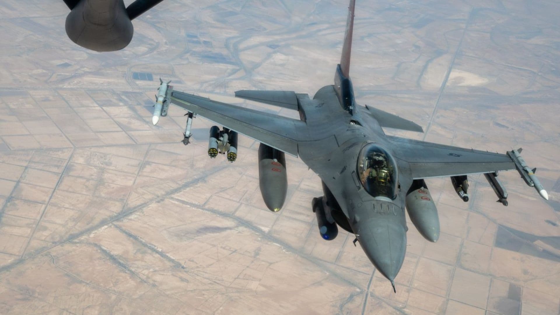 EUA Bombardea Irán tras al Ataque contra Buque en Ormuz, "Violó Alto el Fuego": Trump