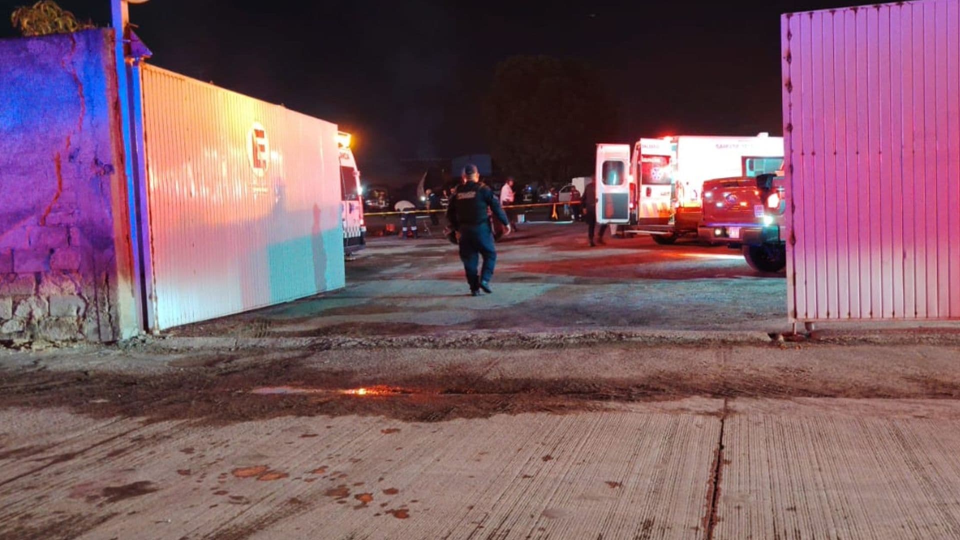 Auto explota en Tlajomulco