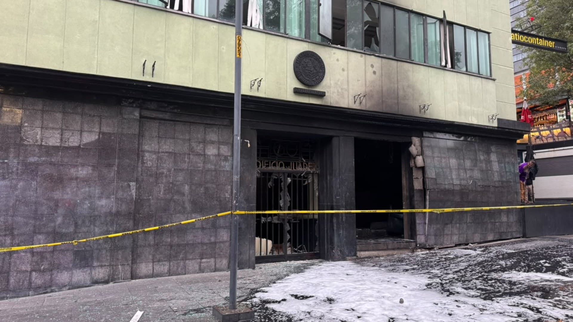 Explosión en edificio de la Avenida Juárez.