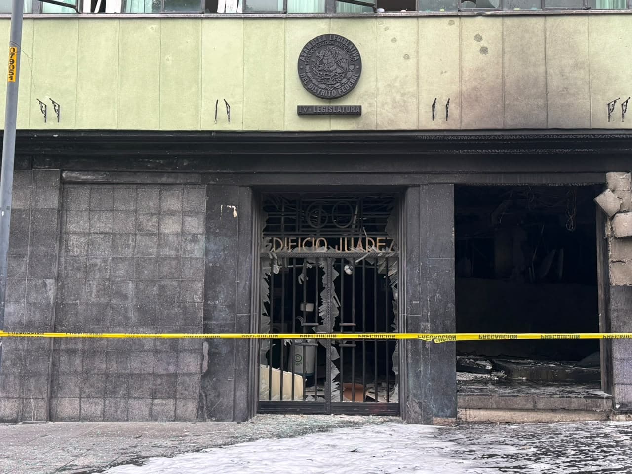 Explosión en edificio del Congreso de la Ciudad de México