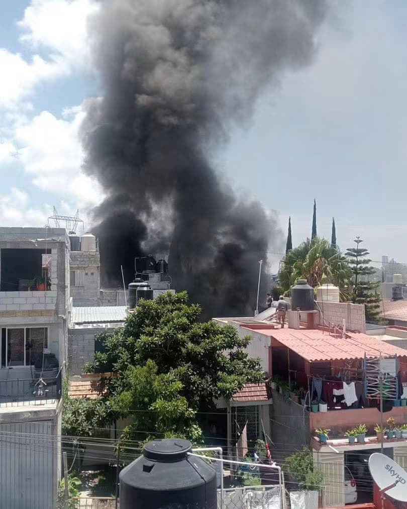 Vecinos reportaron a los números de emergencia la explosión.