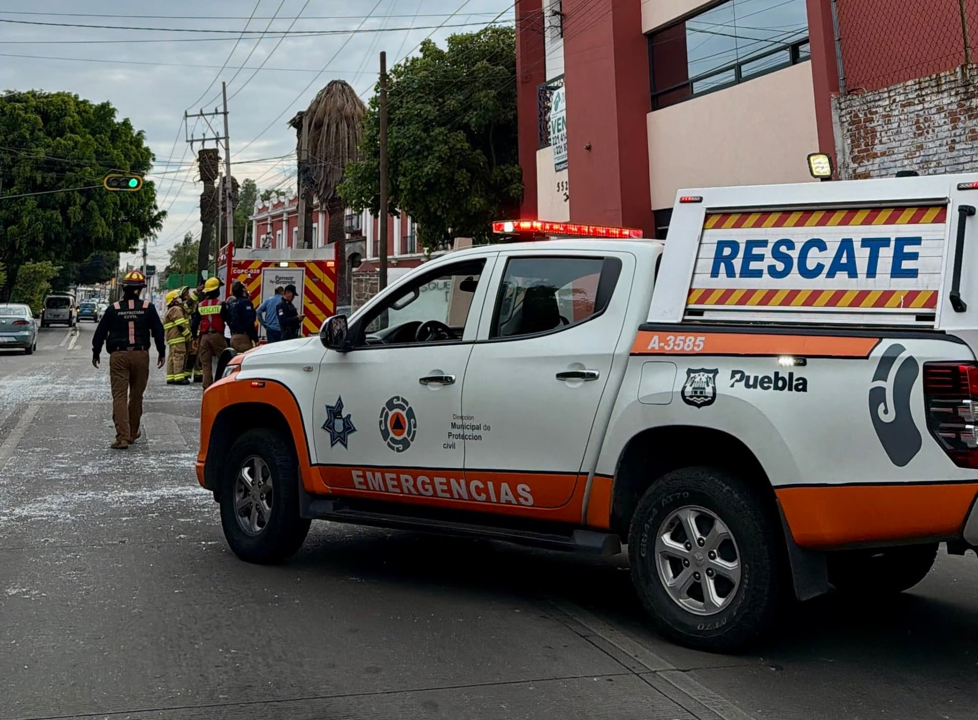 El estallido provocó la movilización de cuerpos de emergencia.
