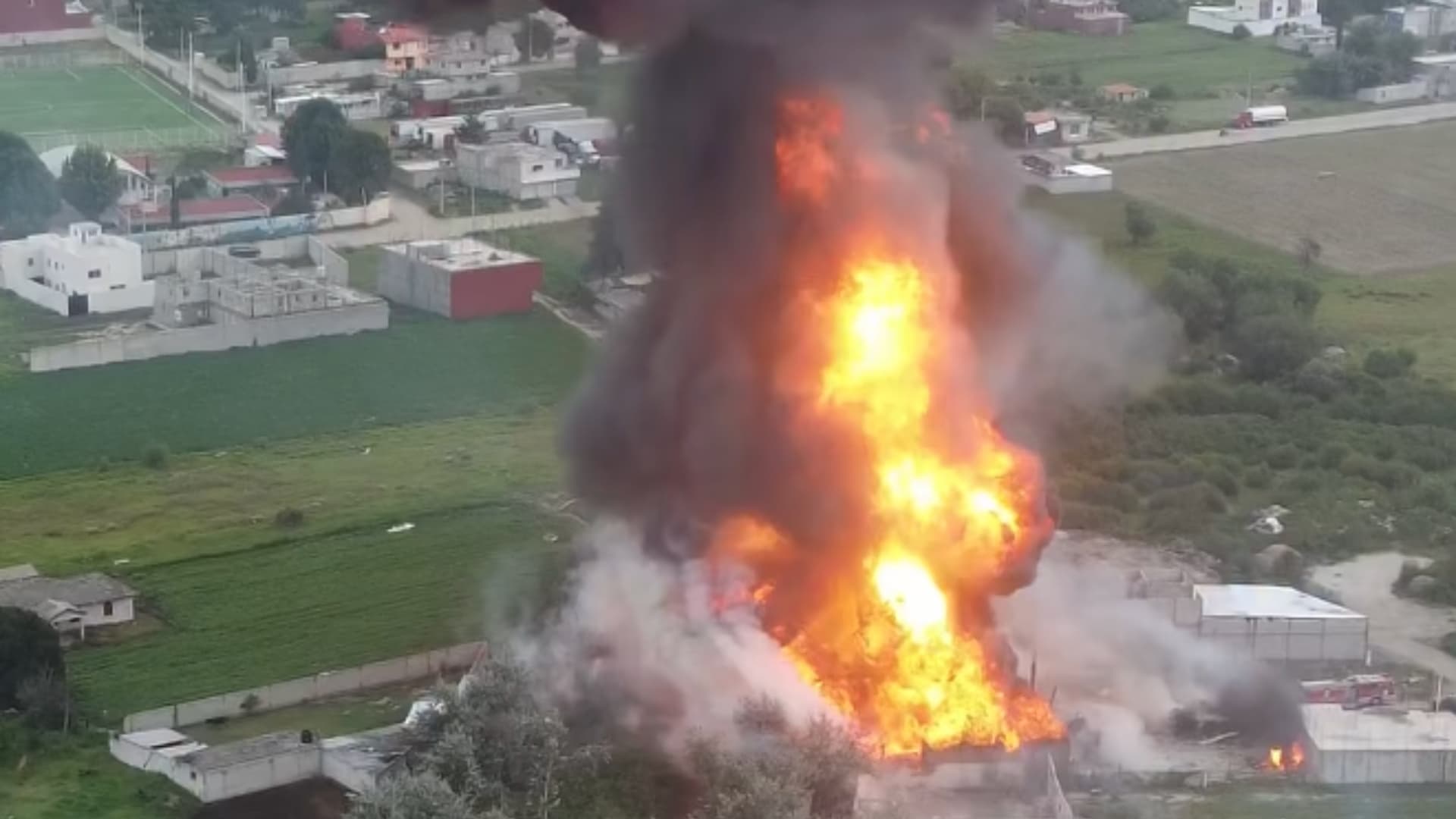 Desde el Aire: Así se Vio el Incendio tras la Explosión de Pipas de Gas LP en Tepeaca, Puebla