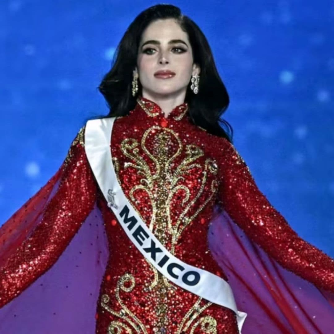 Fátima Bosch Entrega La Corona de Miss Universo México