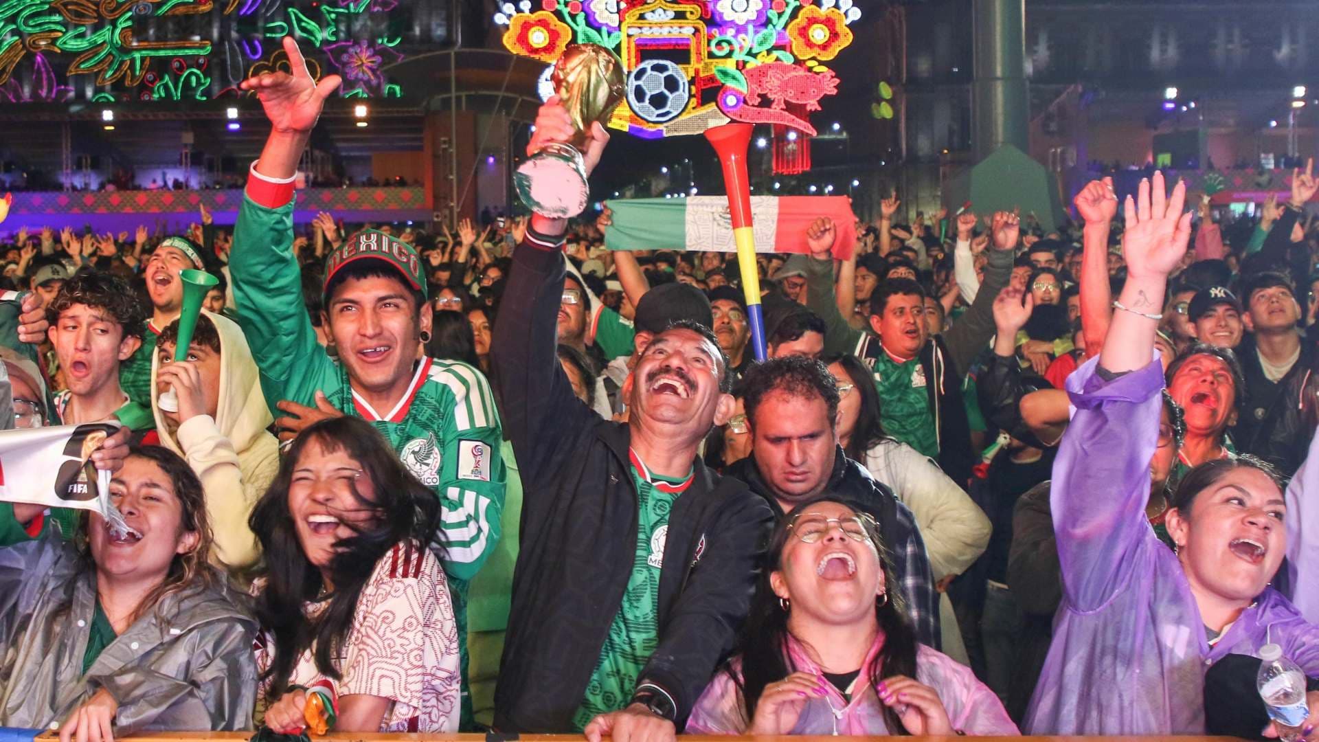 Festejos de la afición durante partido México vs Ecuador en el Mundial 2026. Foto: Cuartoscuro | Archivo