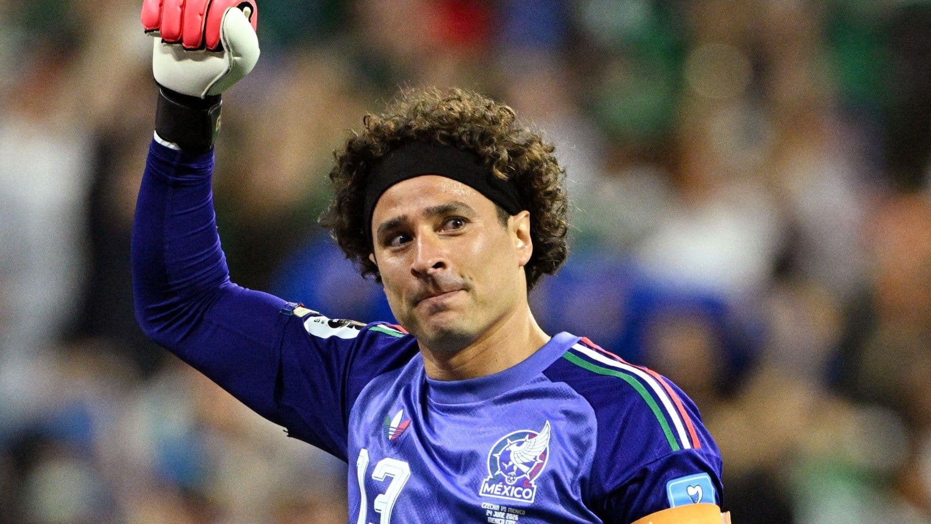 FIFA Envía Mensaje a ‘Memo’ Ochoa por su Retiro y el Récord que Rompió el Mexicano