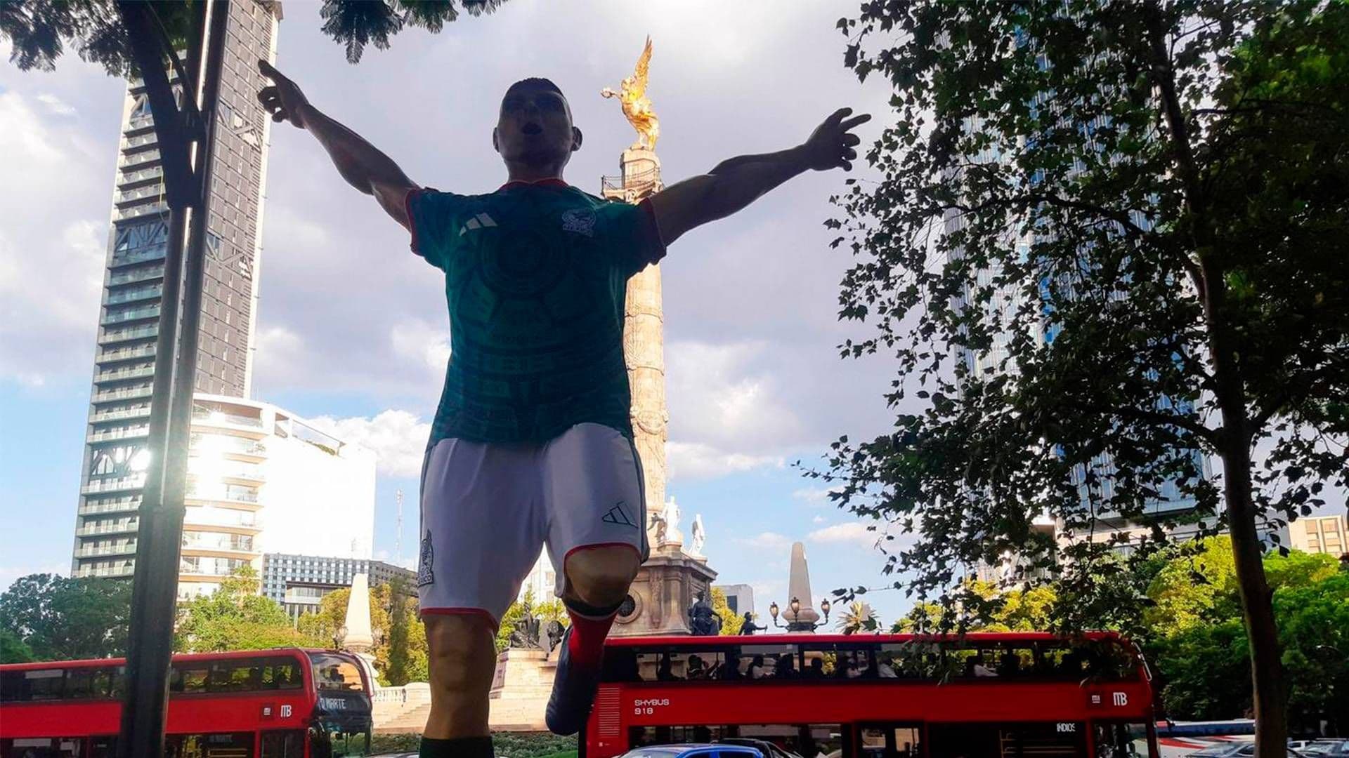 Artesanos mexicanos dan nueva vida a los Gigantes del Fútbol