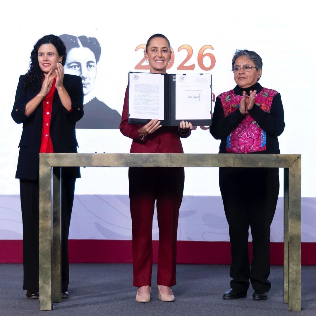 Firman decreto en materia de transparencia. Foto: Presidencia