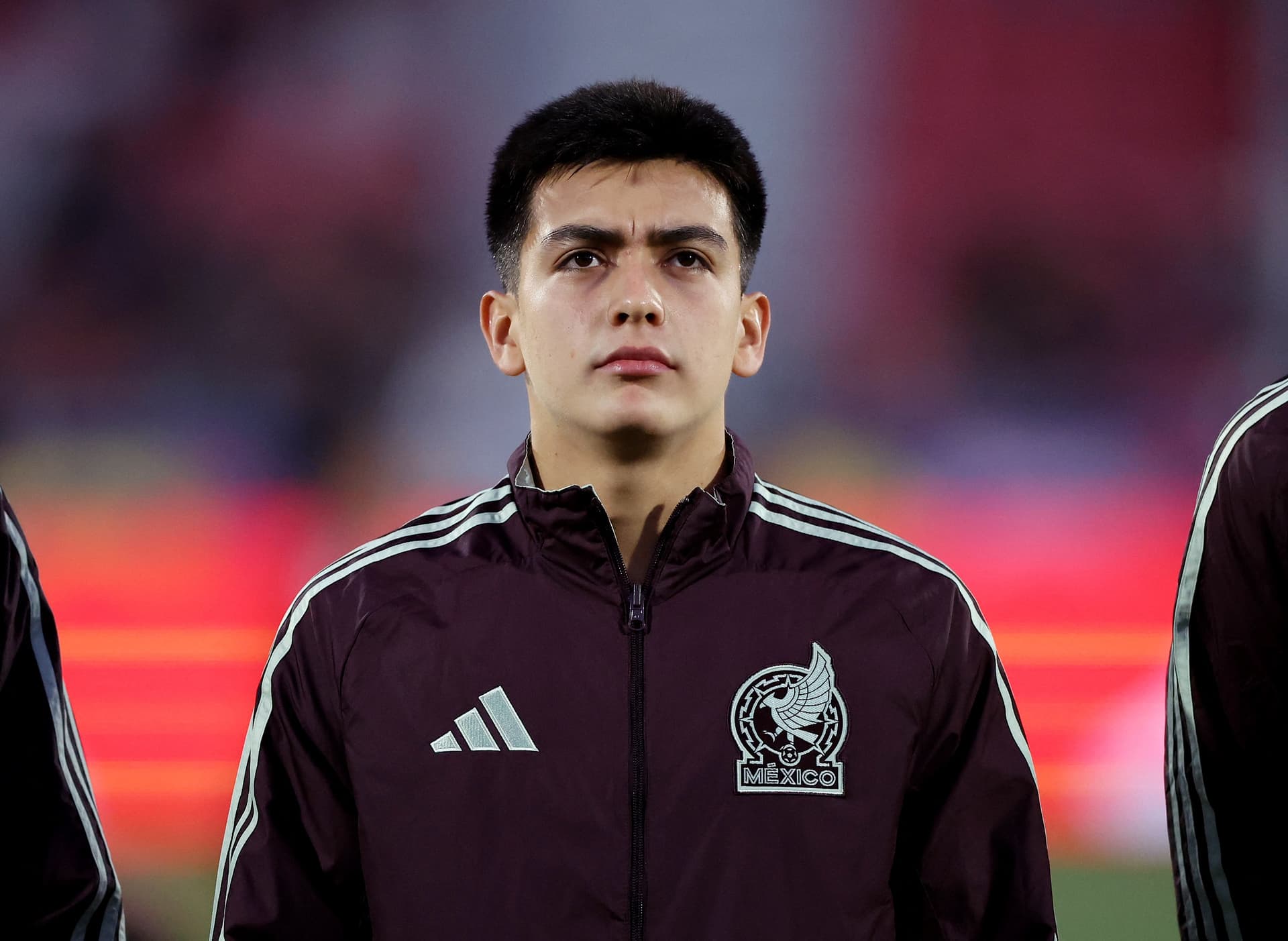 Gilberto Mora durante un partido con la Selección Mexicana