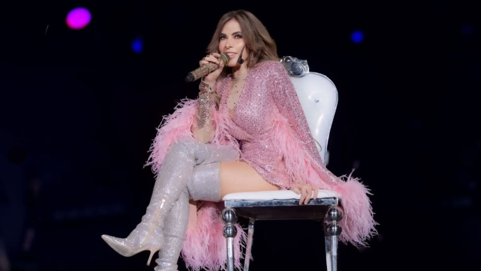 Gloria Trevi en concierto en Puebla por el Grito de Independencia 2026.