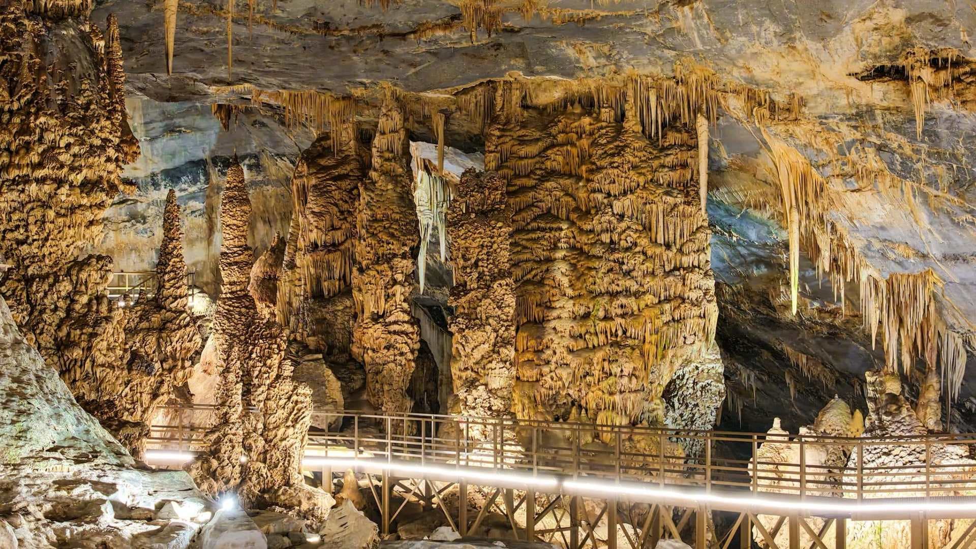 Grutas de Bustamante