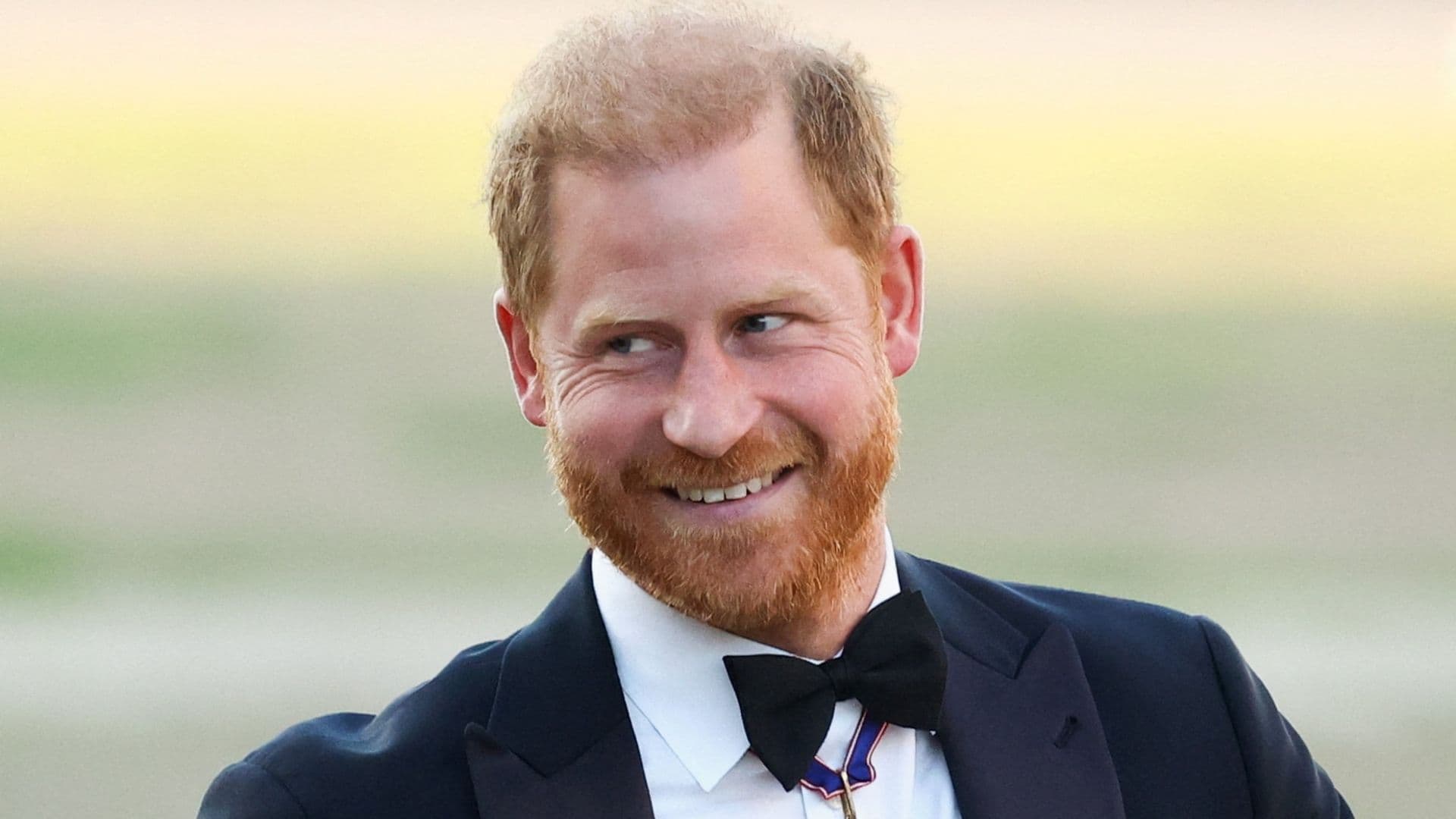 Harry Reaparece en Reino Unido sin Meghan Markle Durante Velada de los Invictus Games