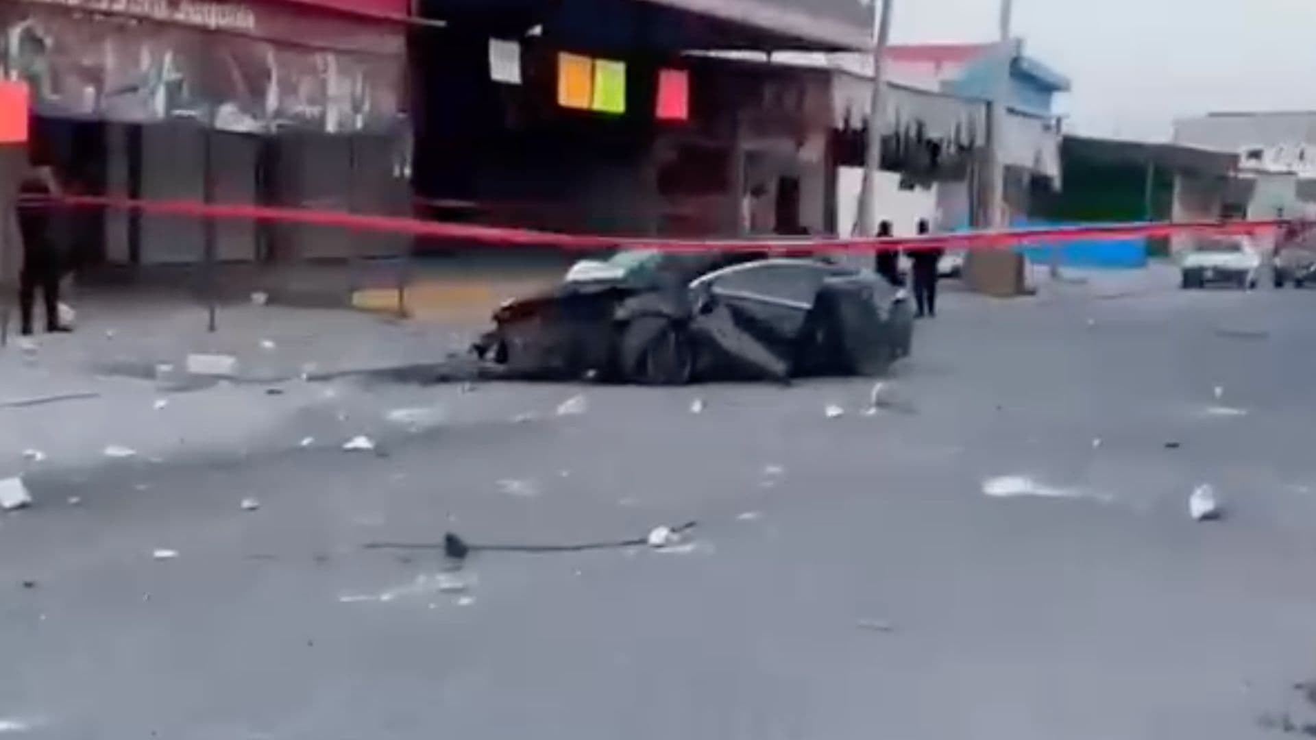 El coche en el que escapaban recibió múltiples impactos de bala.