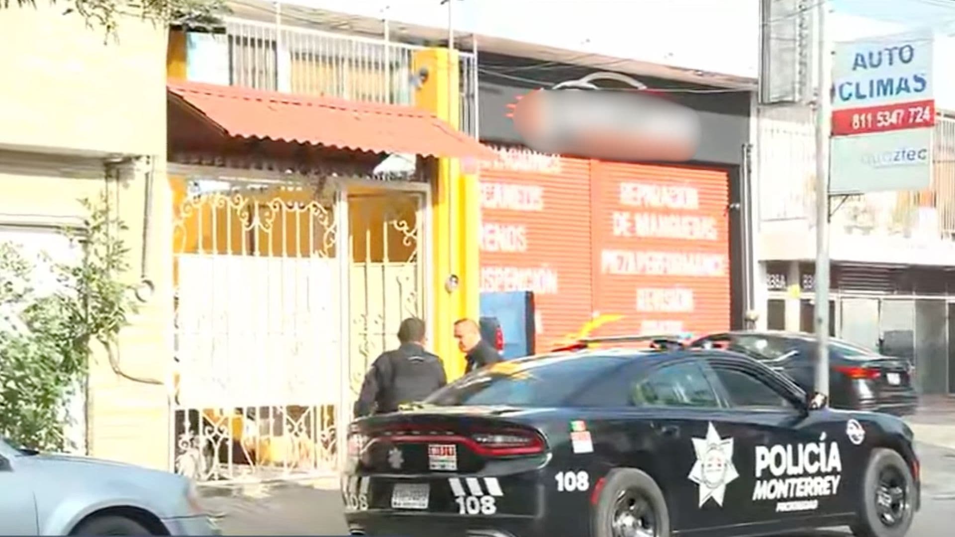 Policías