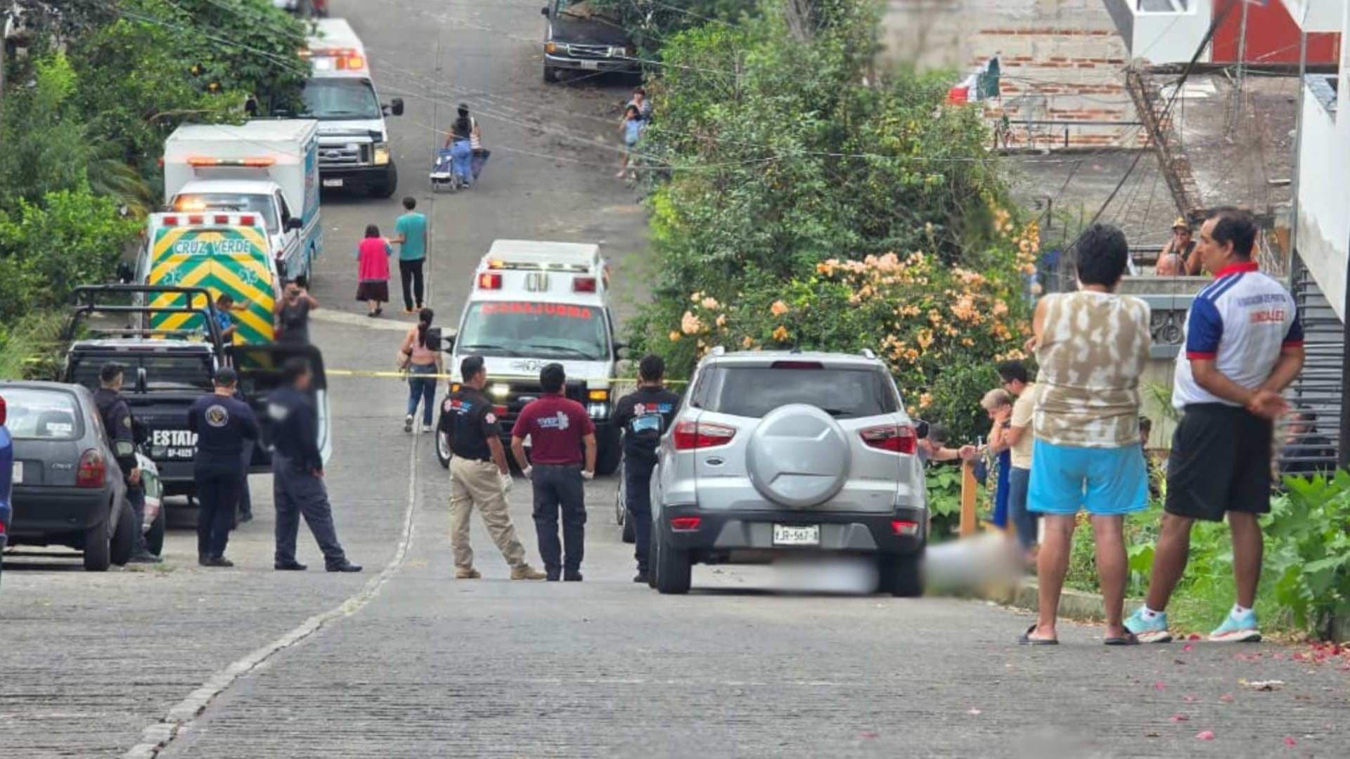 Hombre de 35 años muere al caer de azotea en Xalapa