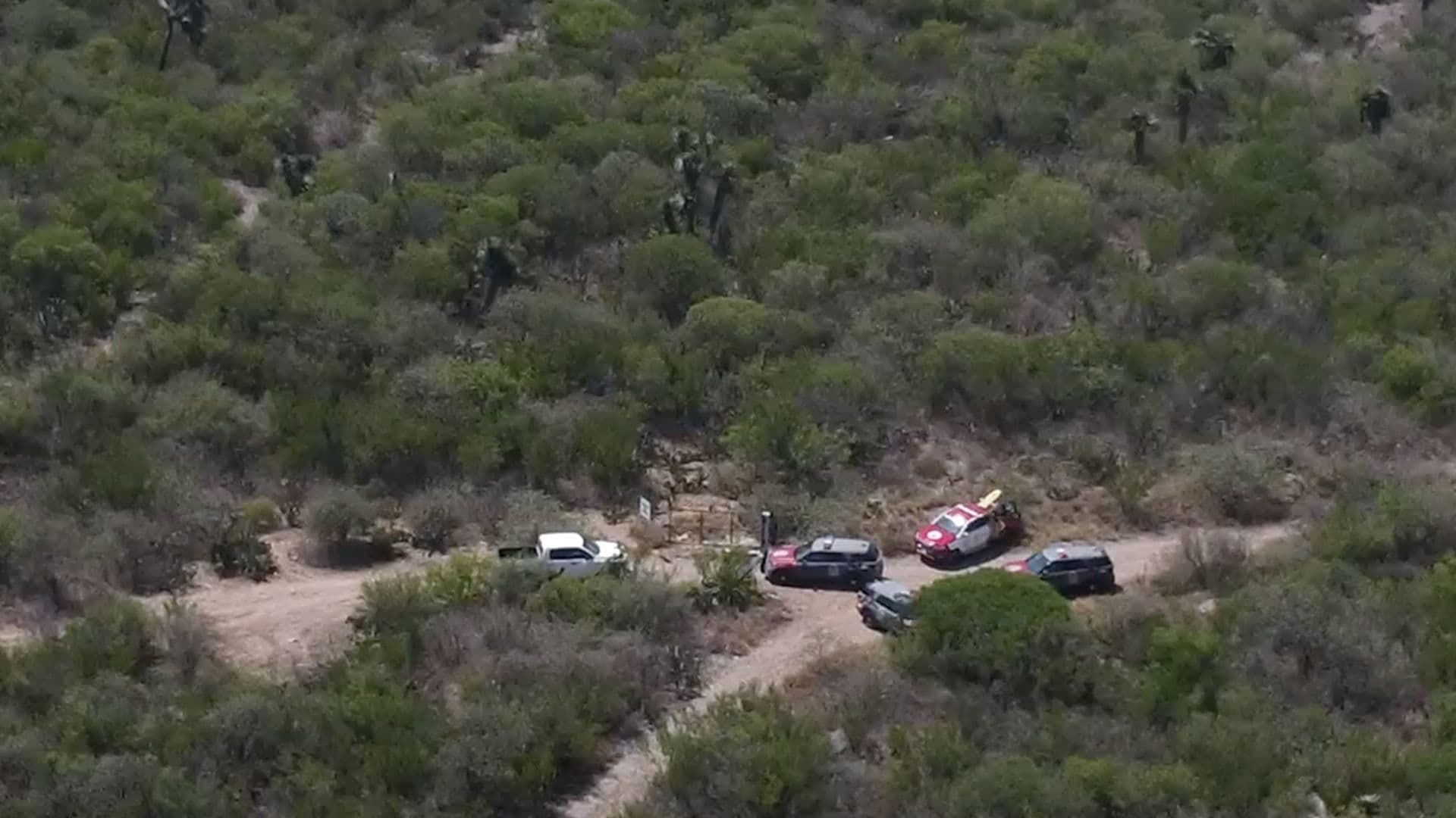 Encuentran a hombre muerto en camino de terracería en García