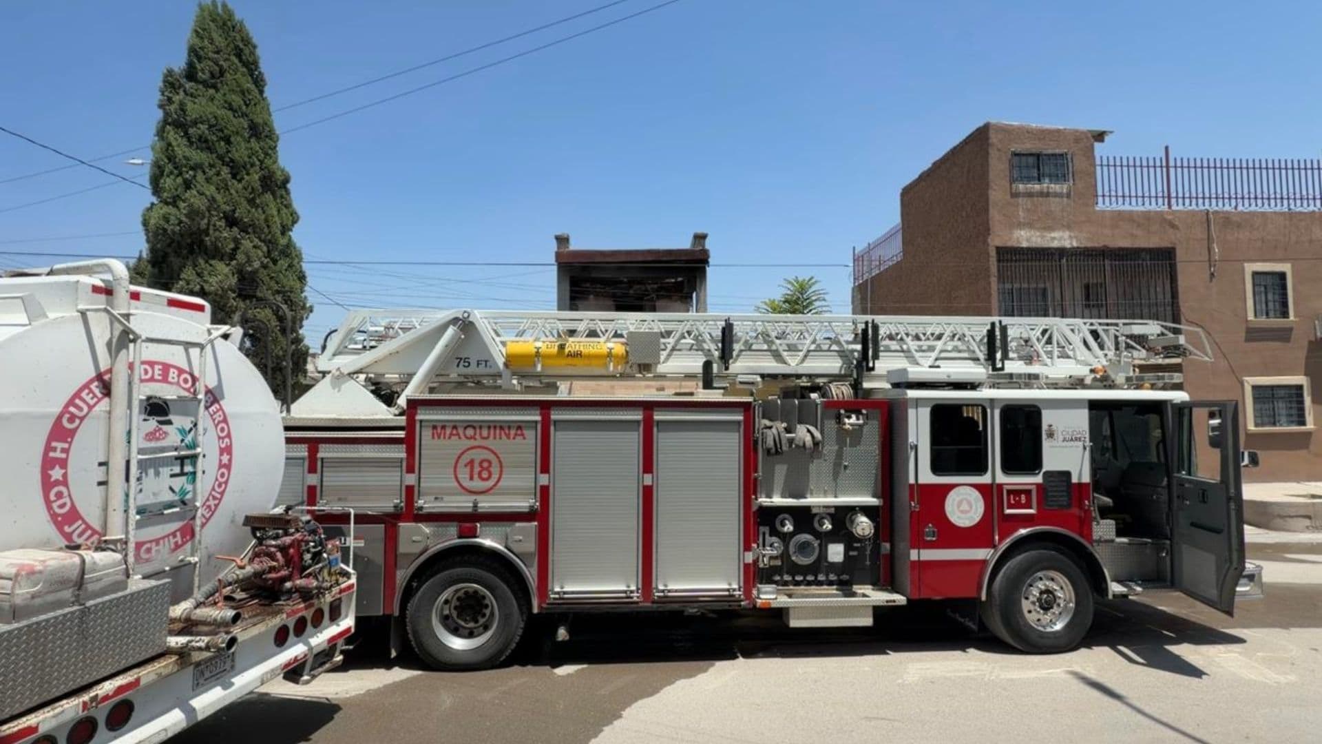 Un incendio se registró en una bodega de telas en la colonia Bellavista de Ciudad Juárez