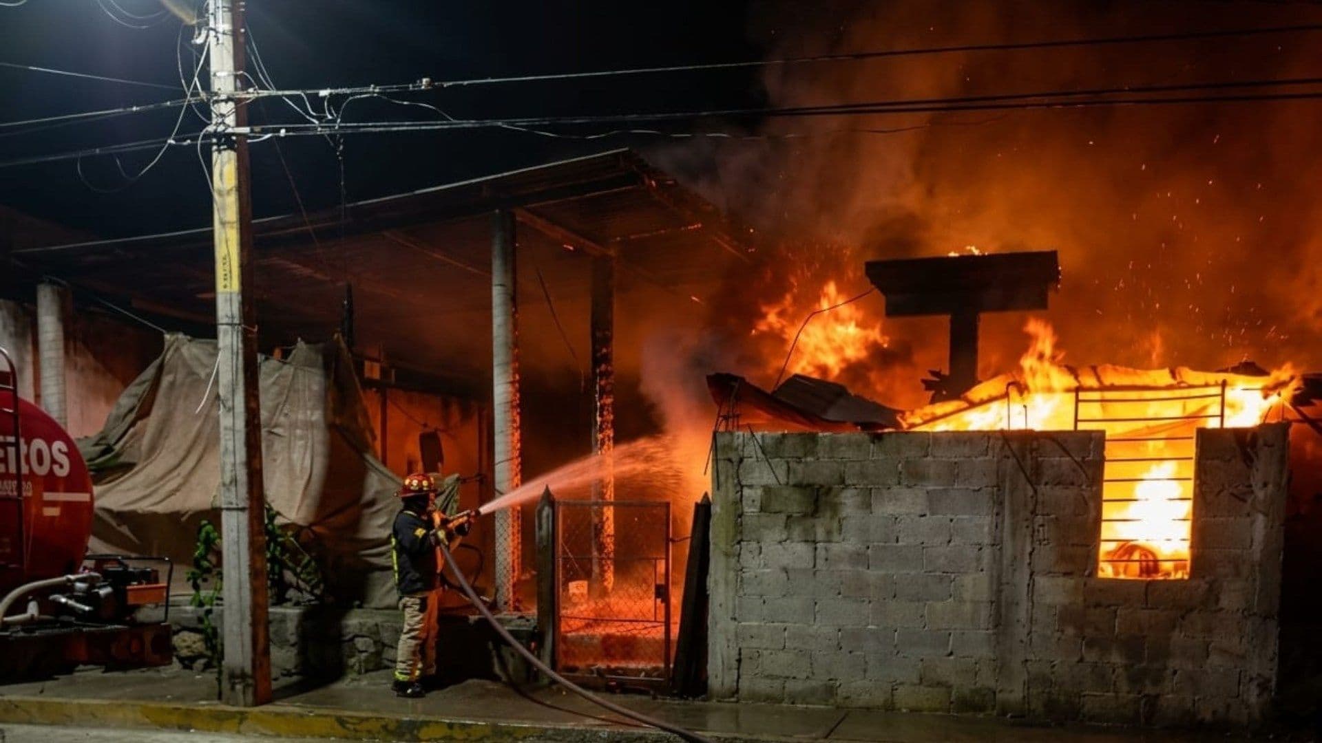Se incendia vivienda en Gutiérrez Zamora